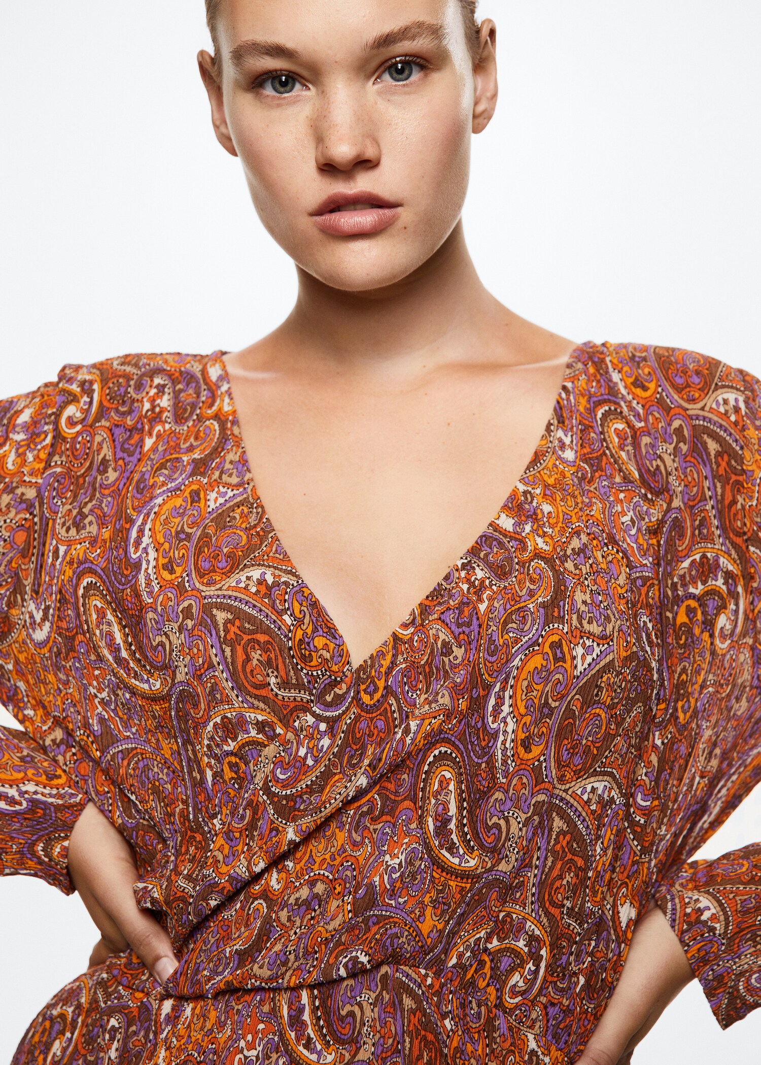 Printed textured dress - Details of the article 4