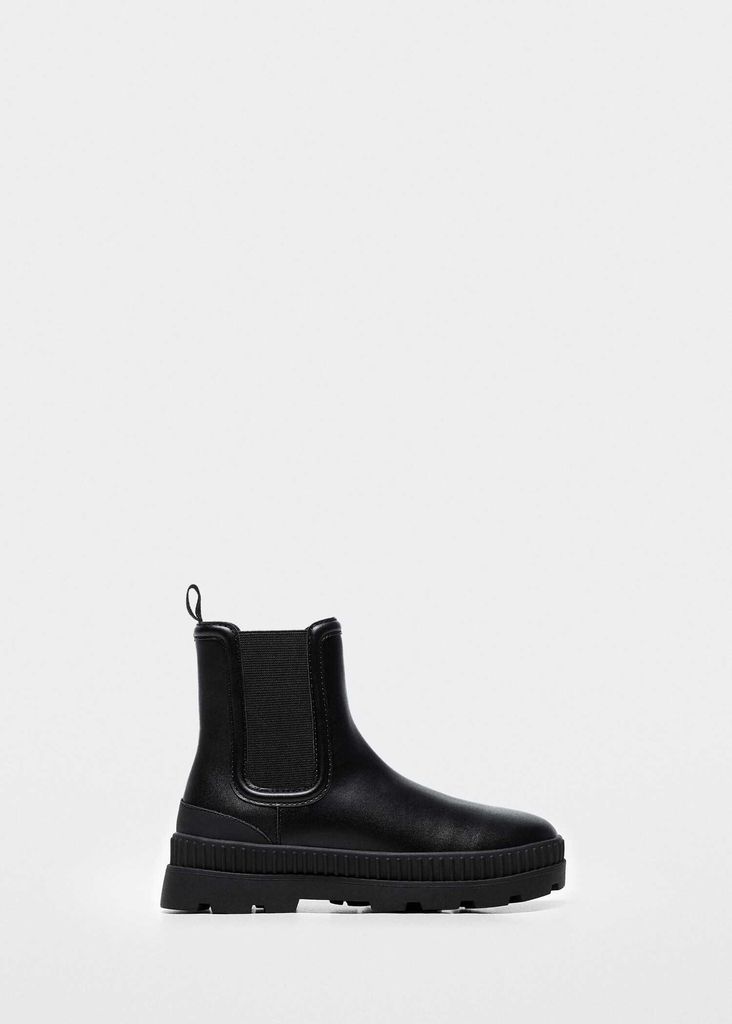 Track outsole boots - Article without model
