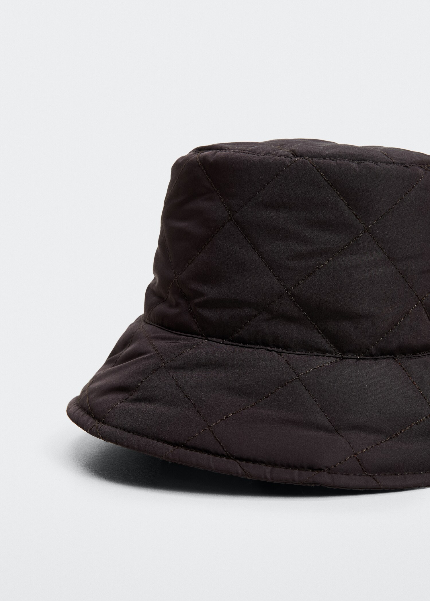 Quilted bucket hat - Medium plane