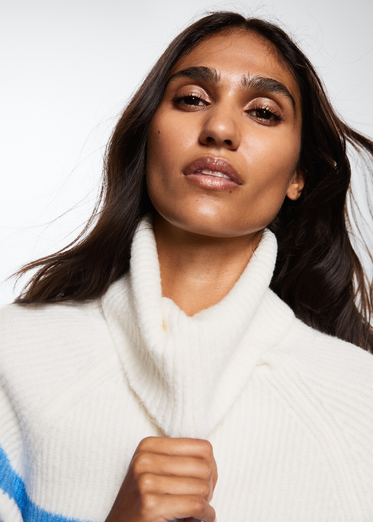 Striped turtleneck sweater - Details of the article 2