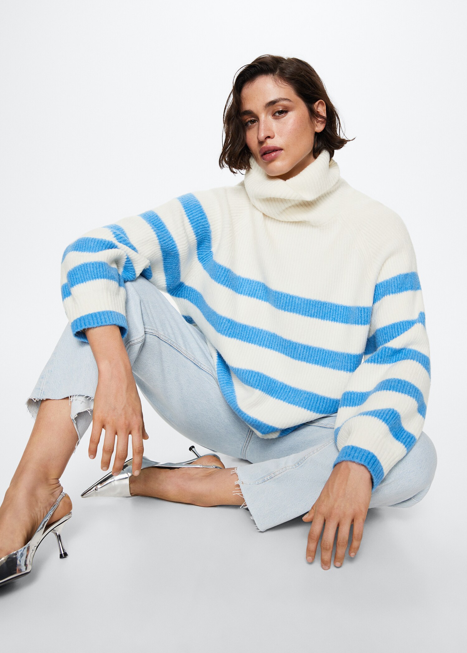 Striped turtleneck sweater - Details of the article 5
