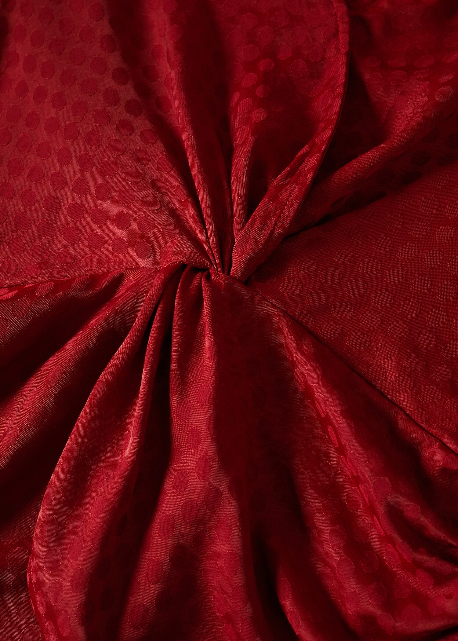 Satinierte Bluse mit Knoten - Detail des Artikels 8