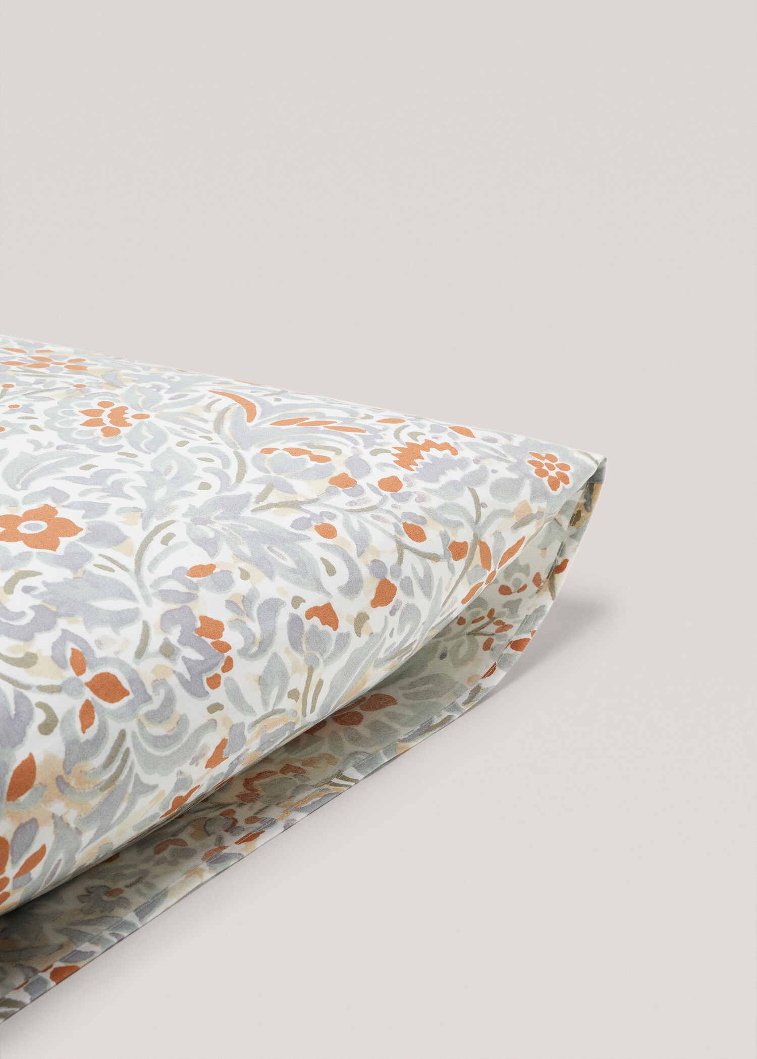 Floral embroidered cushion case 60x60cm (Pack of 2) - Details of the article 1