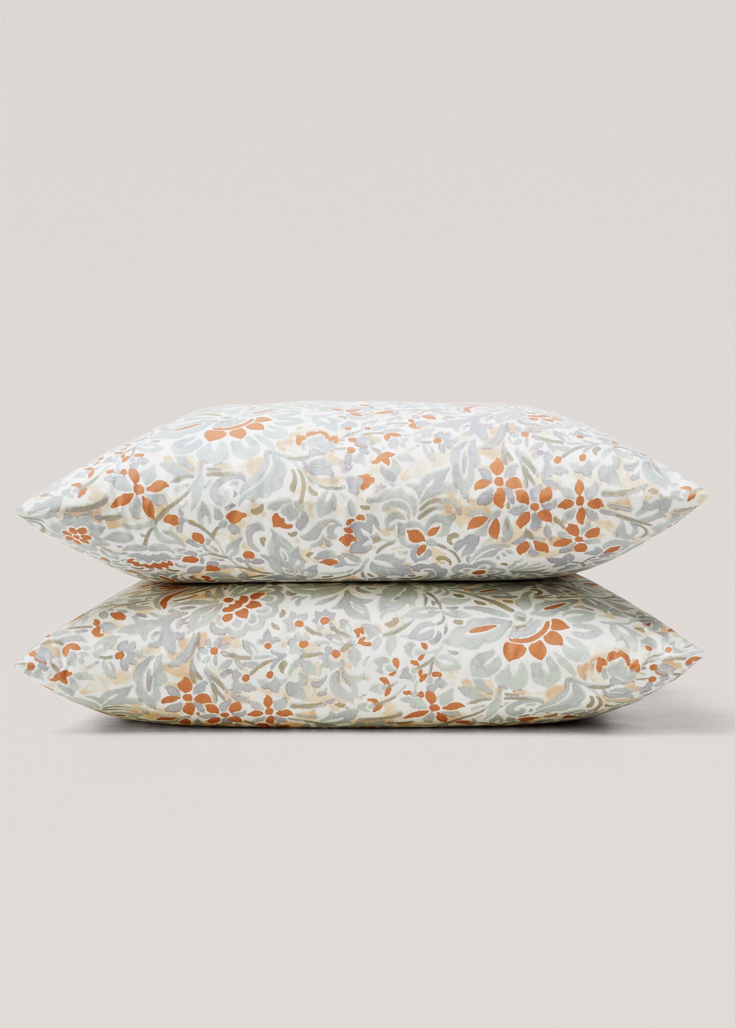 Floral embroidered cushion case 60x60cm (Pack of 2) - Details of the article 3