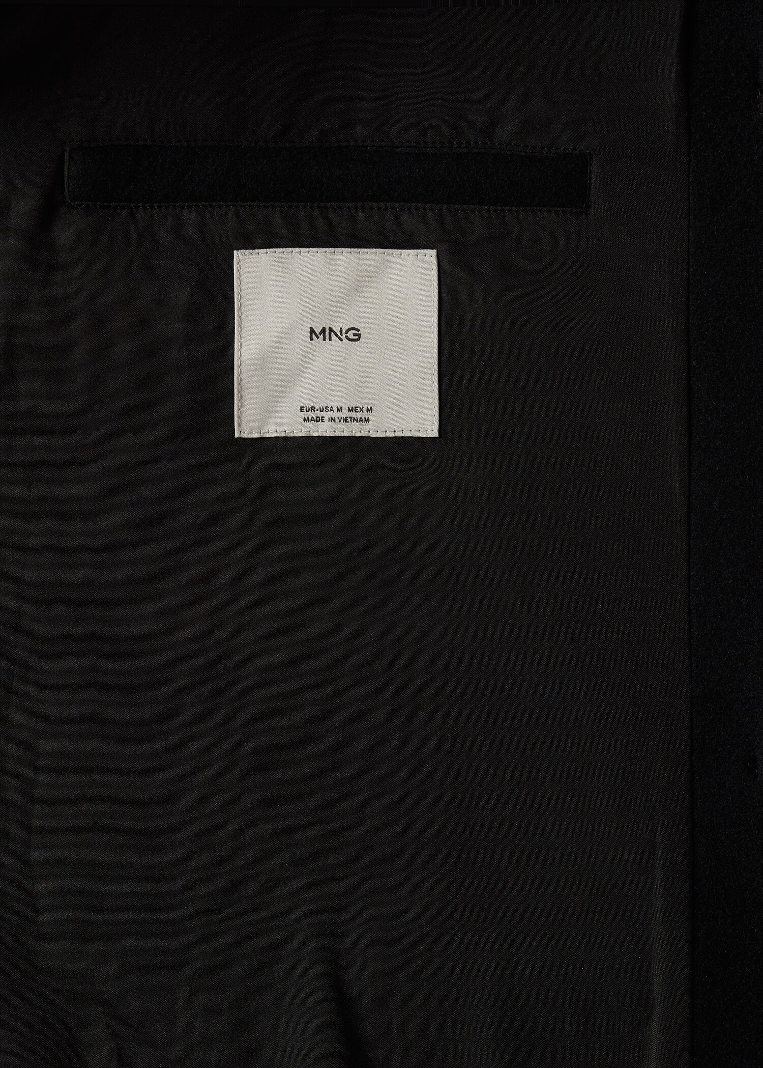 Recycled wool coat with hood - Details of the article 8