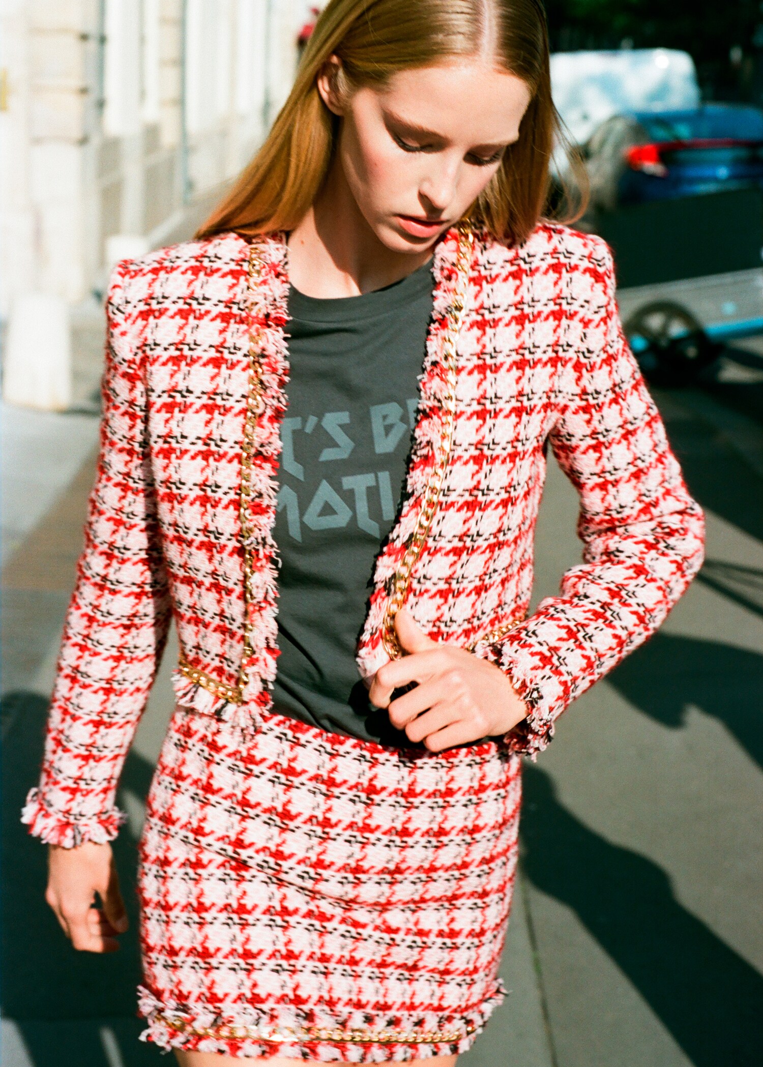 Tweed mini-skirt with chain - Details of the article 6