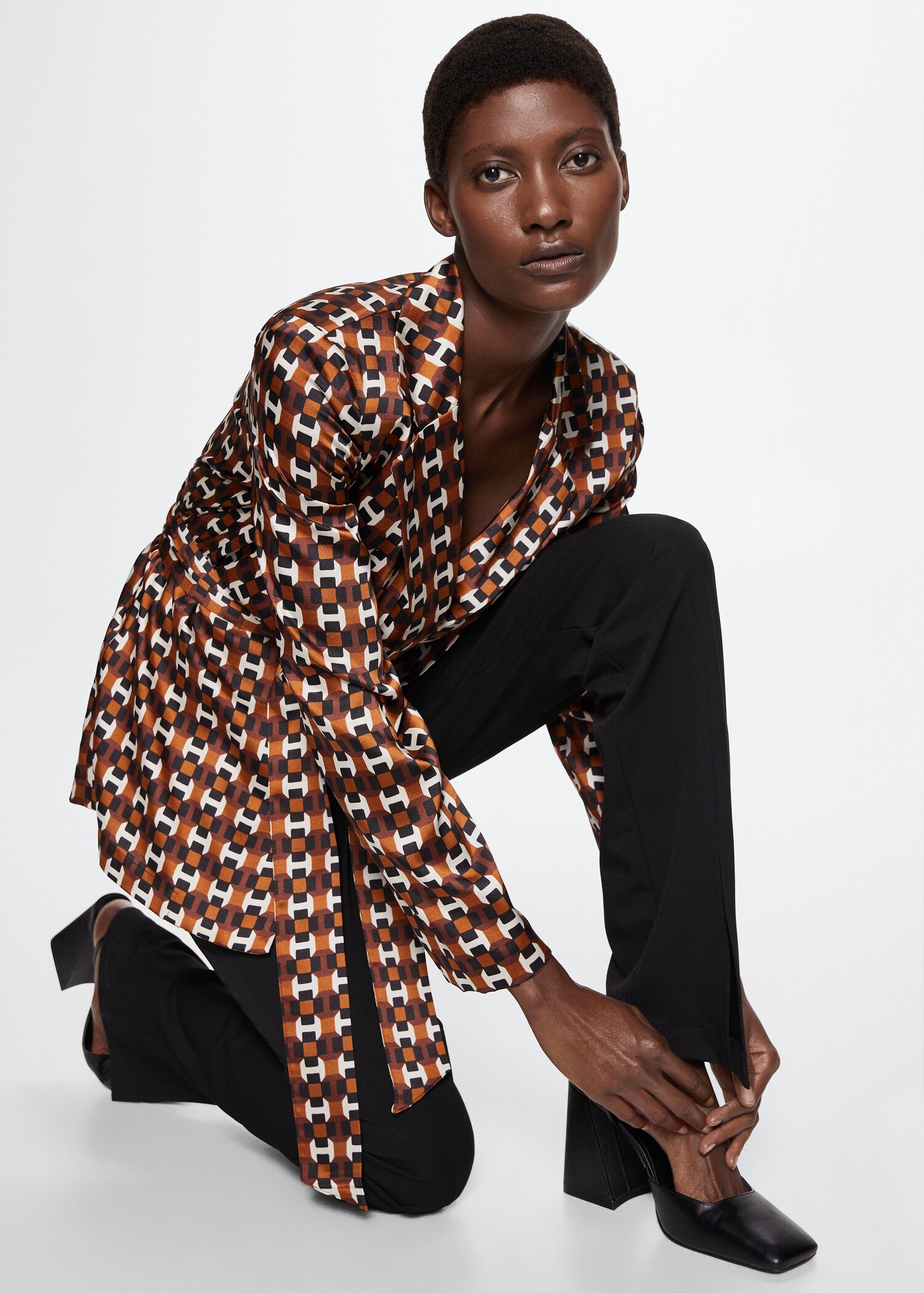 Blusa estampado geométrico - Detalle del artículo 2