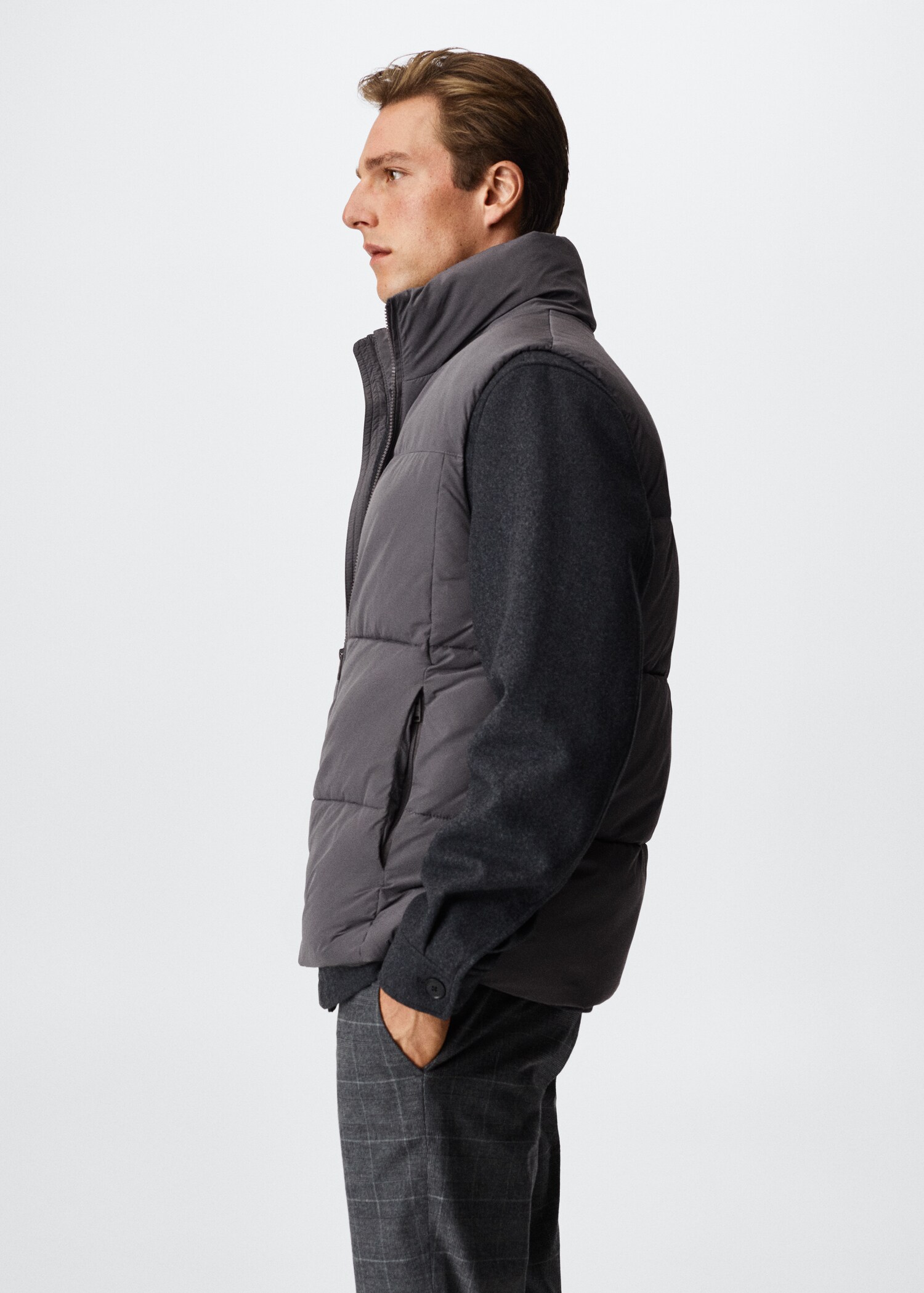 Water-repellent quilted vest - Details of the article 2