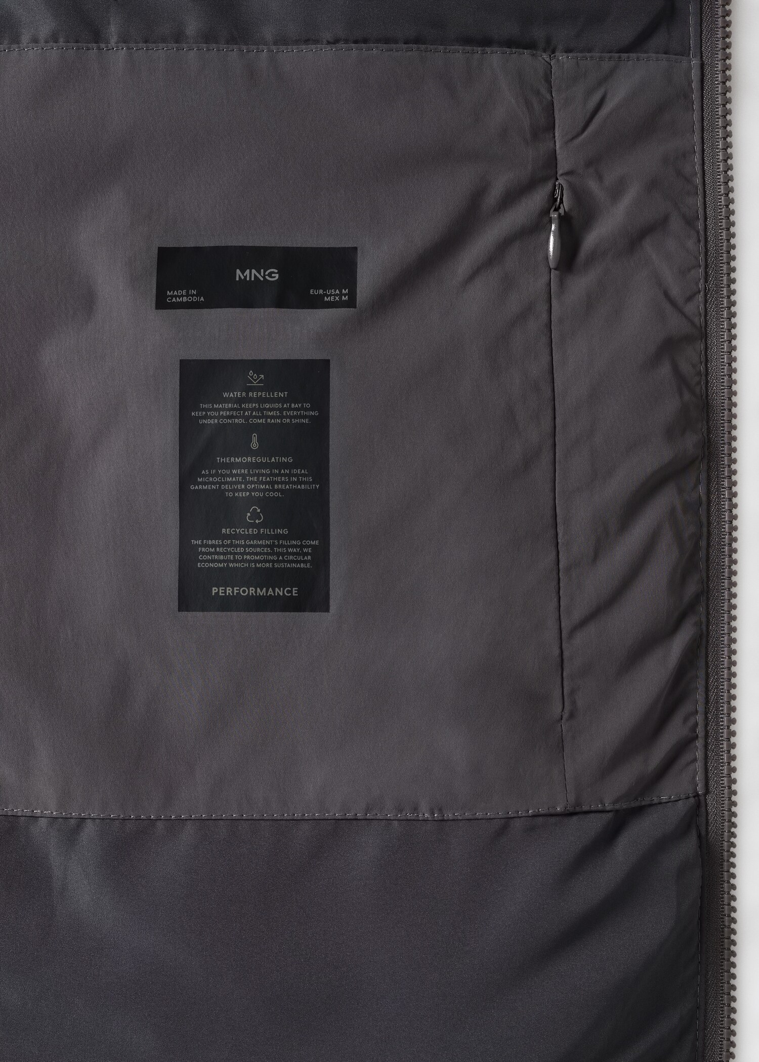 Water-repellent quilted vest - Details of the article 8