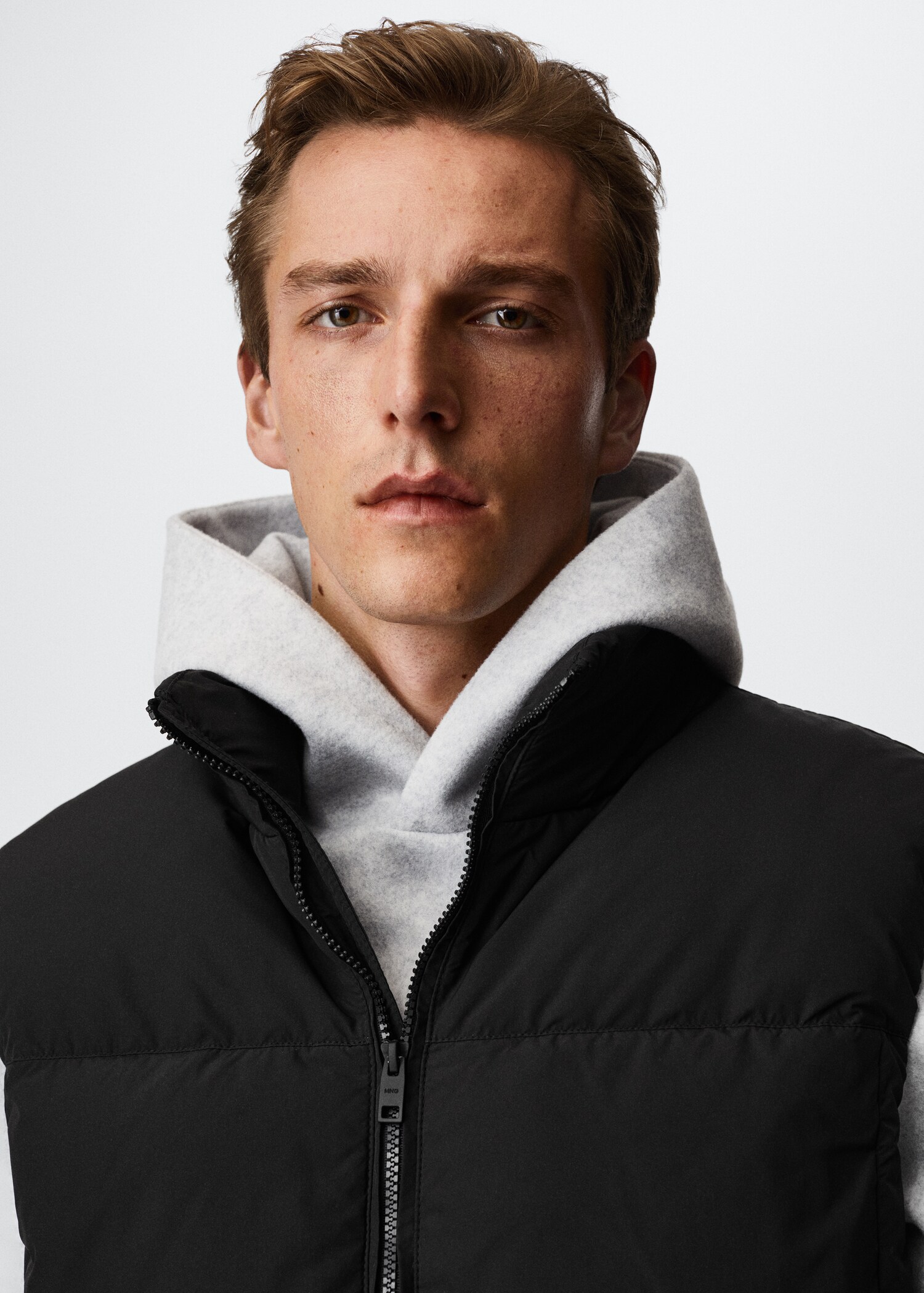 Water-repellent quilted vest - Details of the article 1