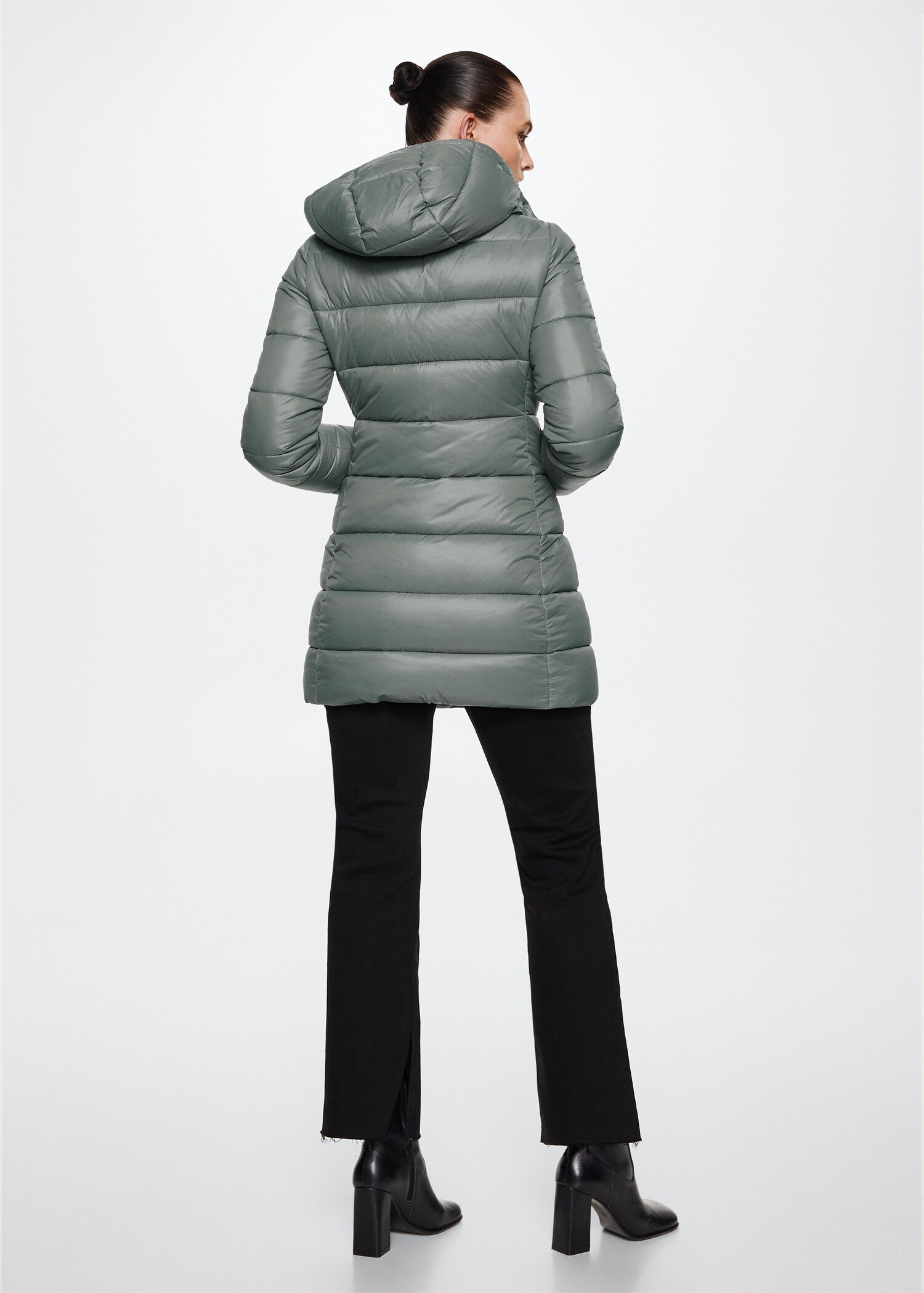 Hood quilted coat - Reverse of the article