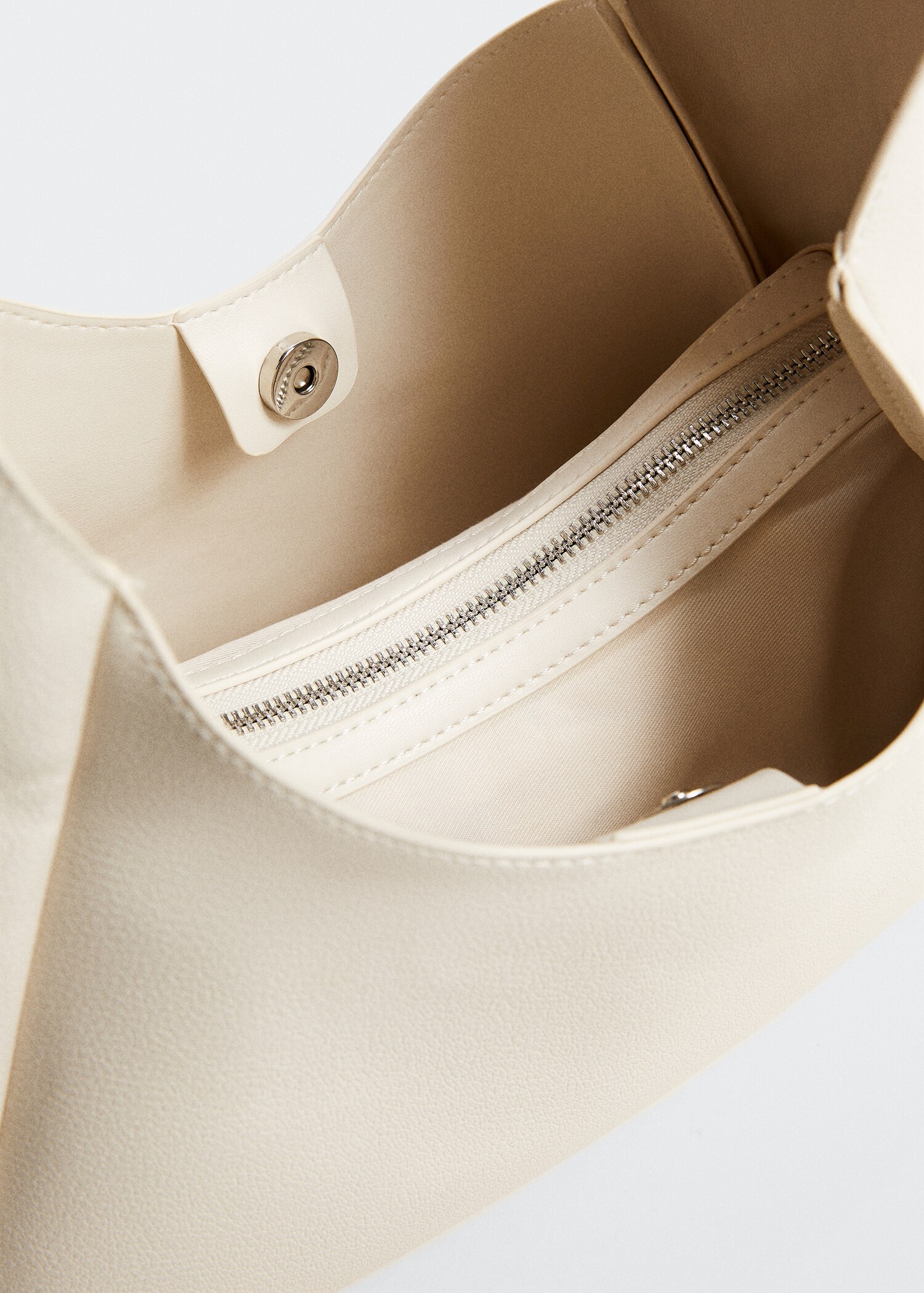 Faux-leather bag - Details of the article 1