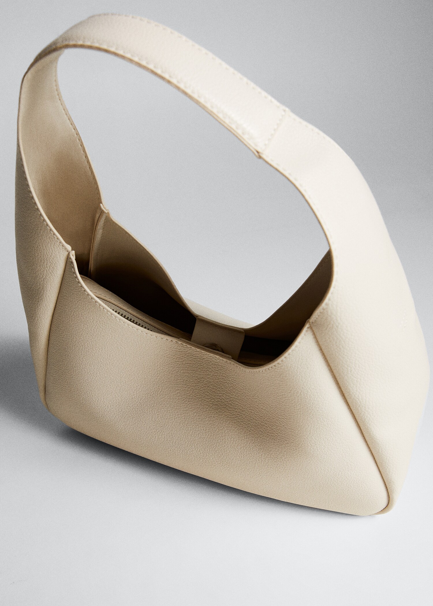 Faux-leather bag - Details of the article 5