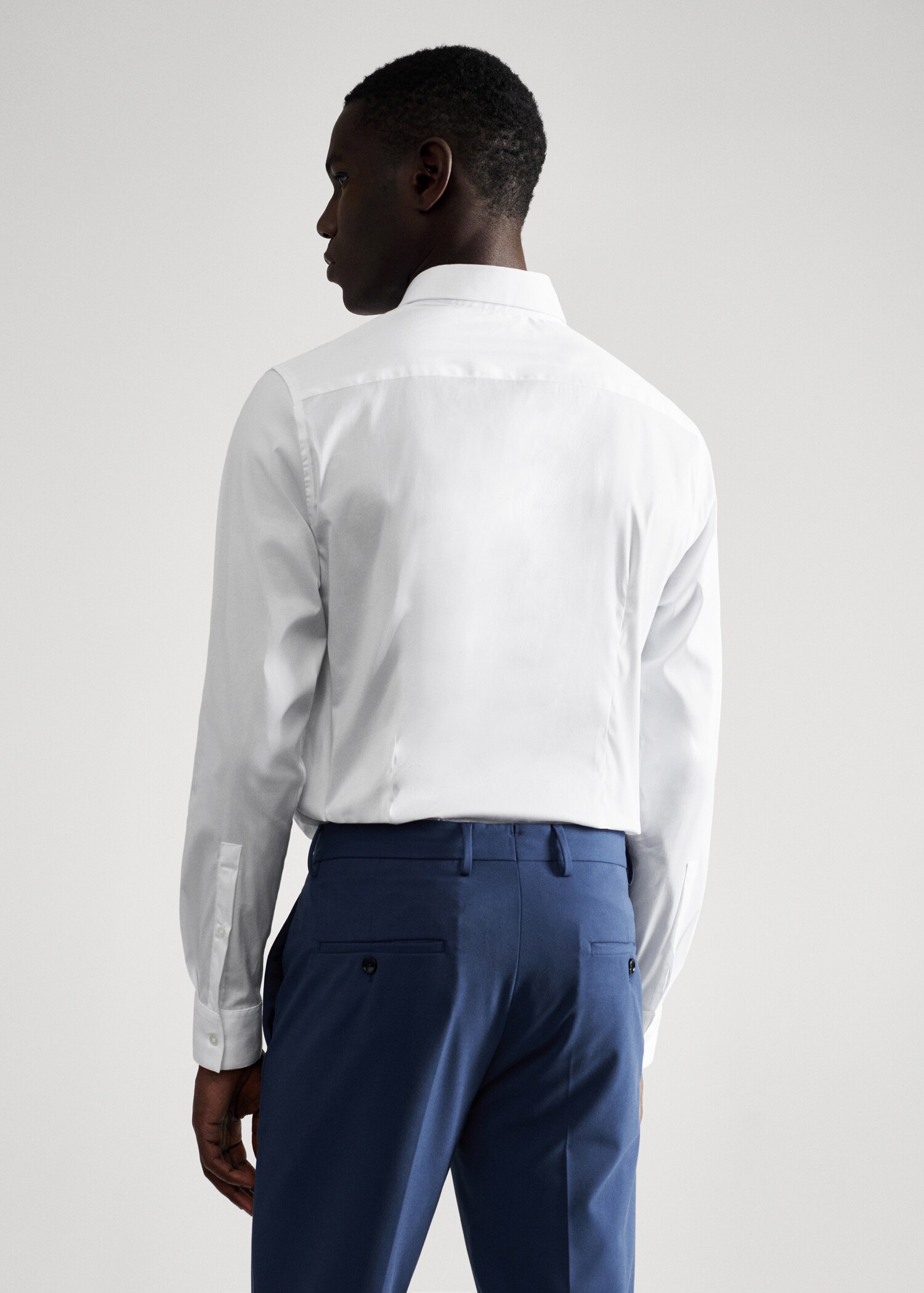 Костюмная рубашка super slim fit - Обратная сторона изделия