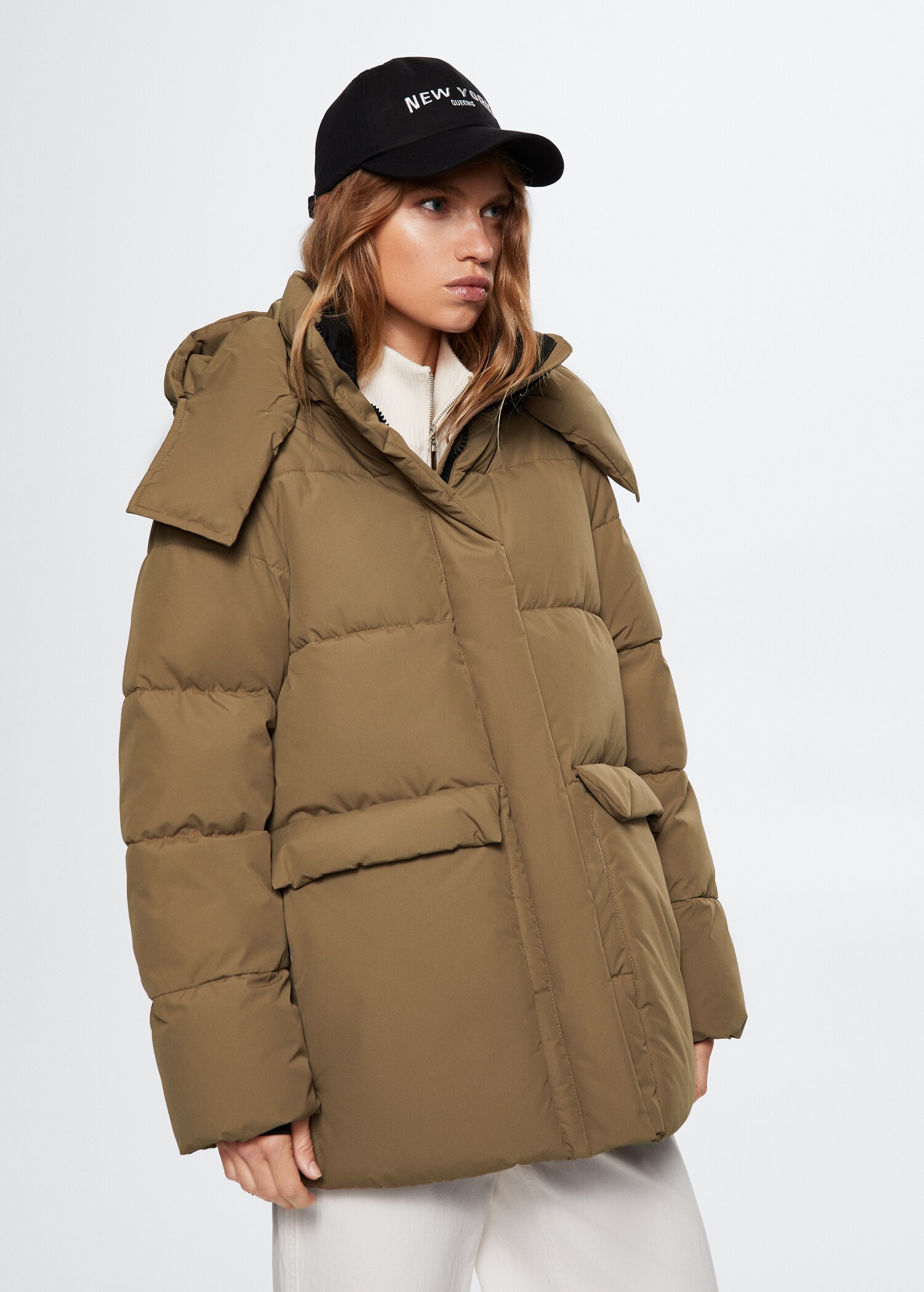 Detachable hood quilted coat - Medium plane