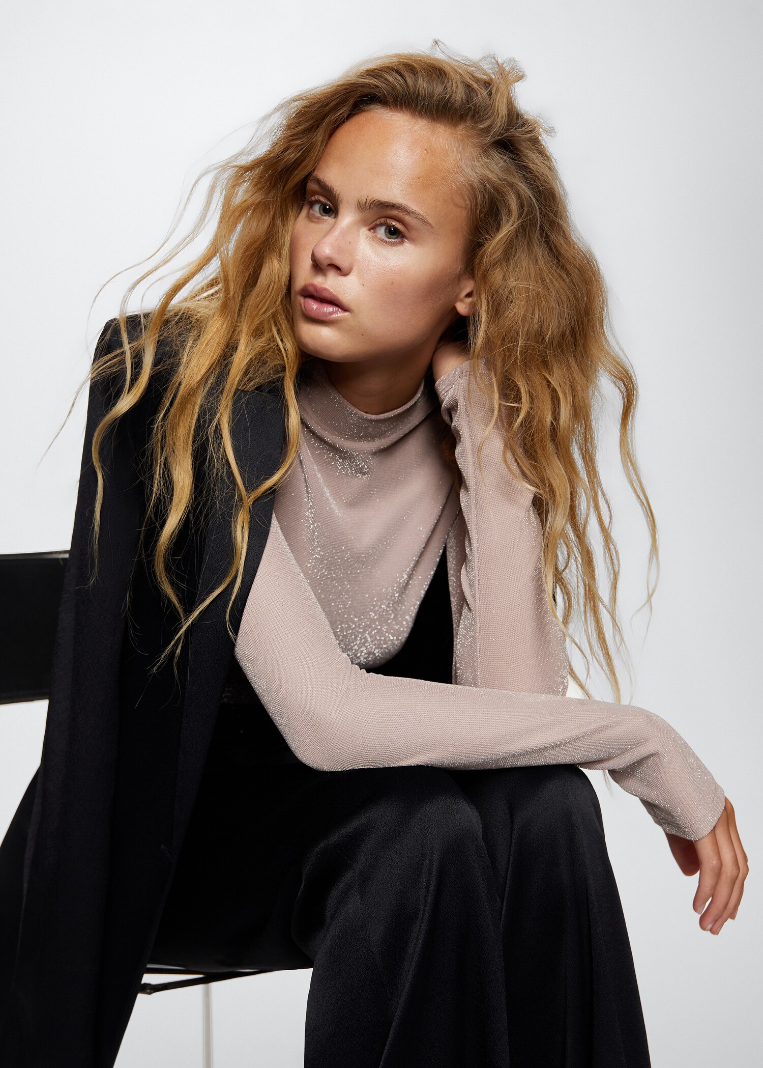 Shiny turtleneck t-shirt - Details of the article 2
