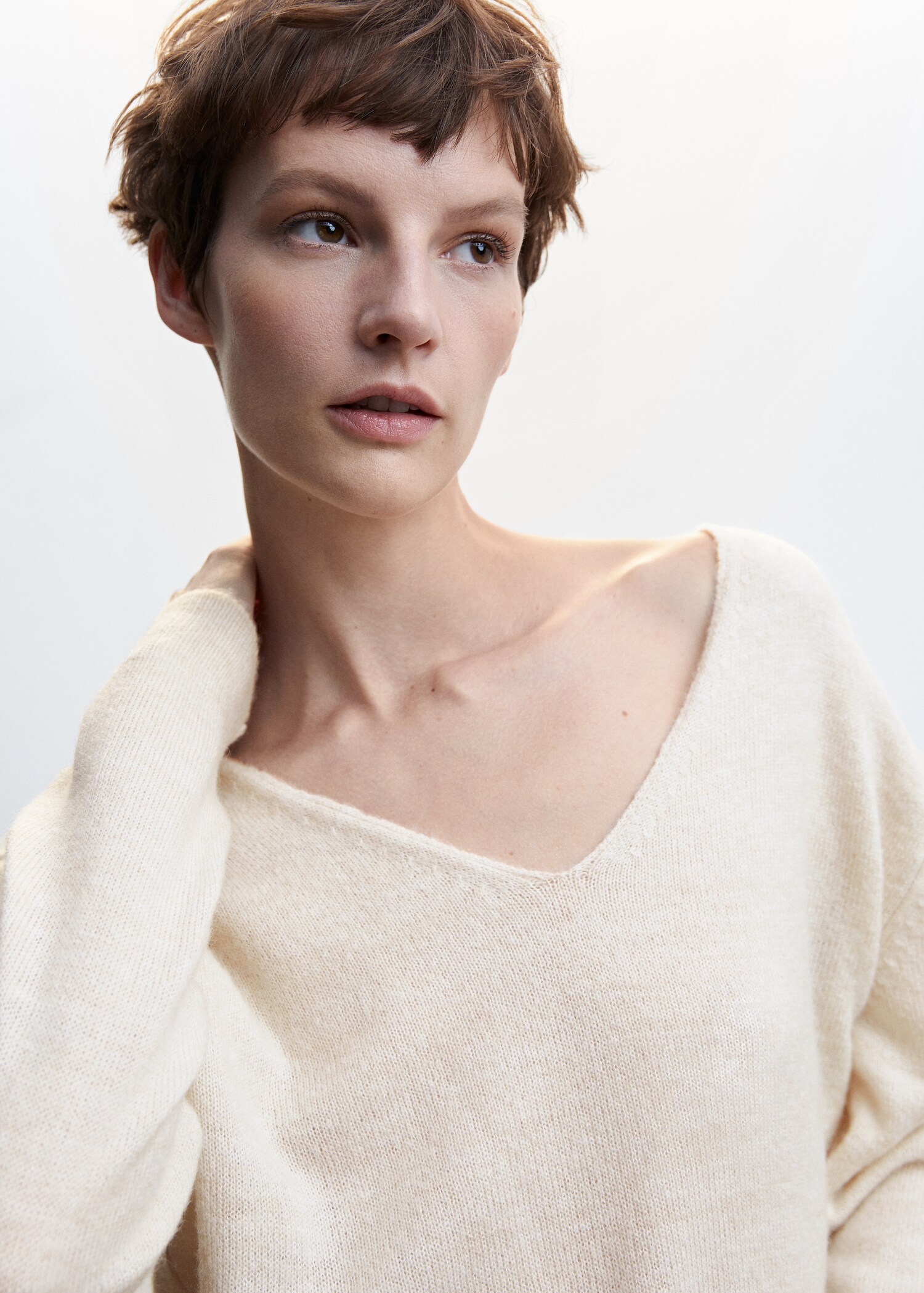 Pull-over maille col en V - Détail de l'article 1