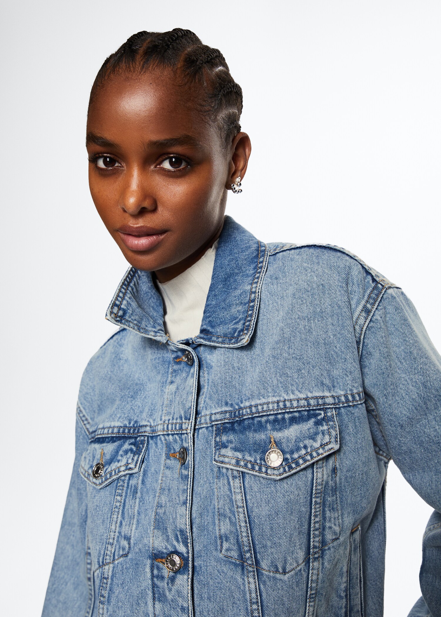 Pocketed denim jacket - Details of the article 4