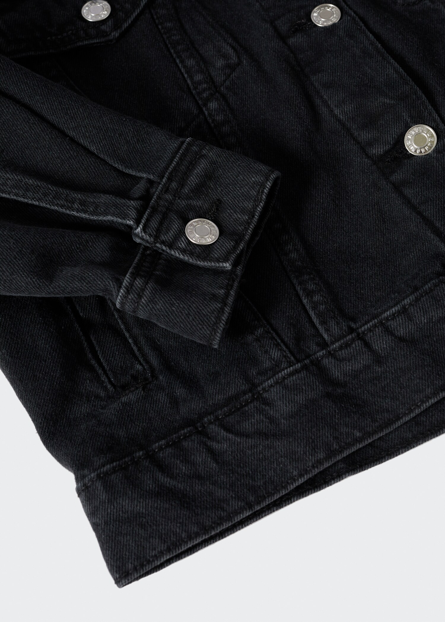 Pocketed denim jacket - Details of the article 8