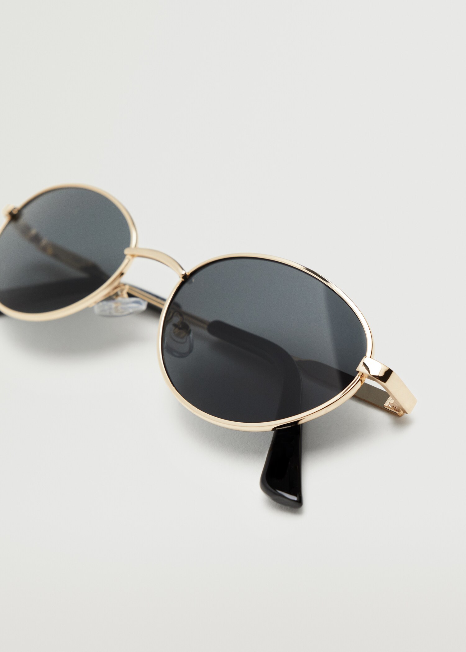 Metallic frame sunglasses - Details of the article 3