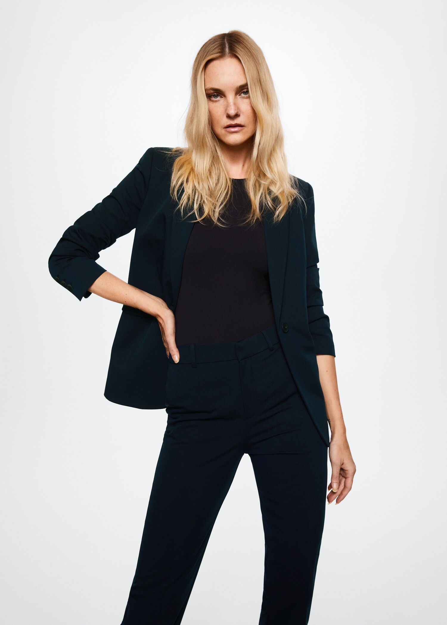 Pleated suit trousers - Details of the article 1