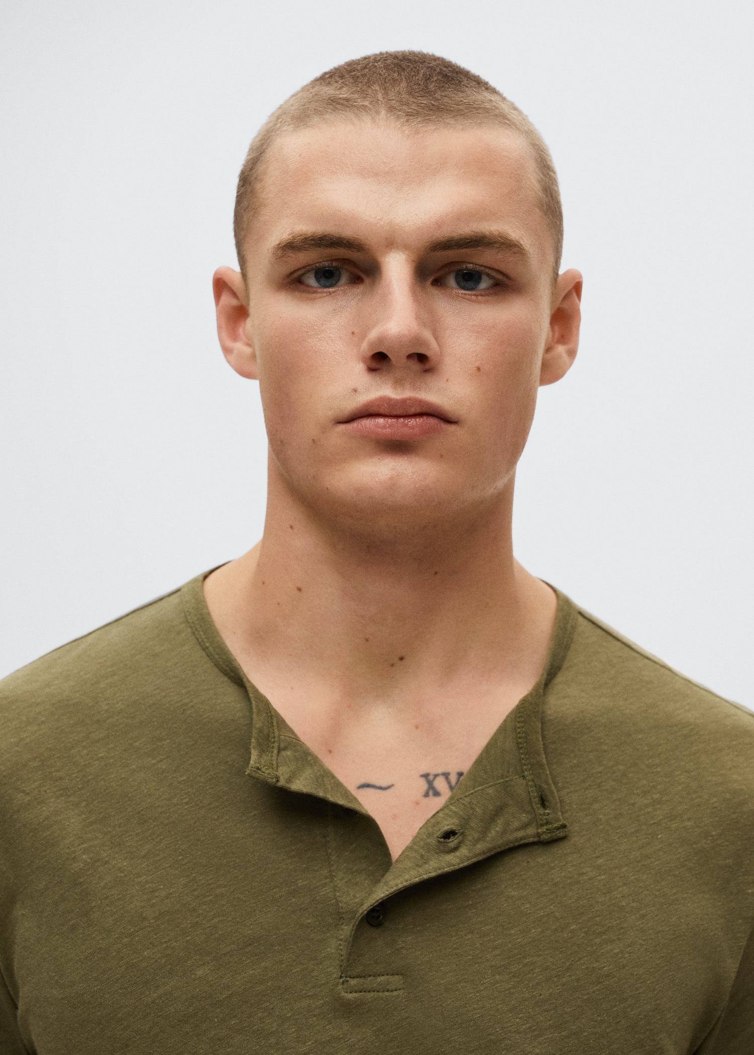 Henley-Shirt aus Leinen - Detail des Artikels 1