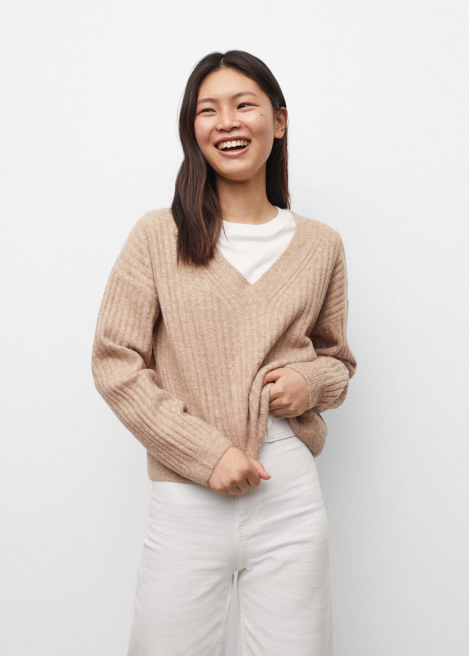 V-neck ribbed knit sweater - Details of the article 1