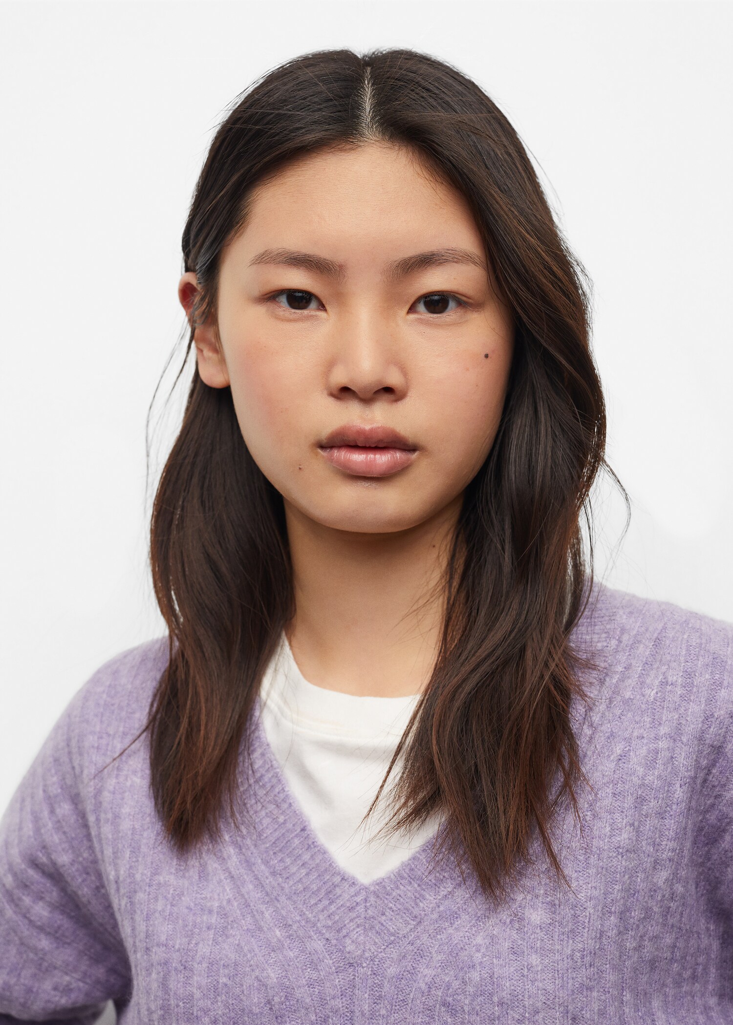 V-neck ribbed knit sweater - Details of the article 4