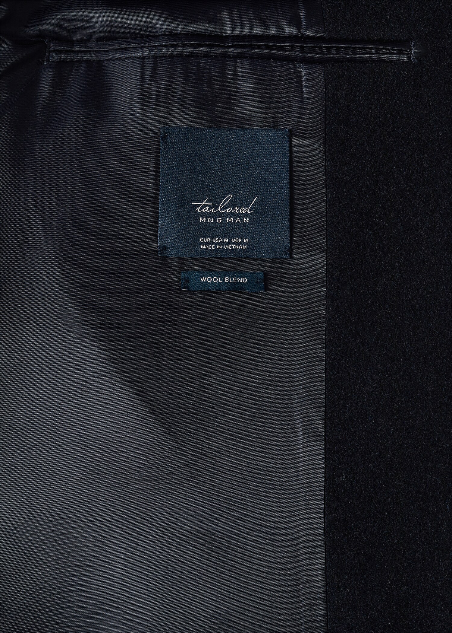 Wool funnel neck coat - Details of the article 8