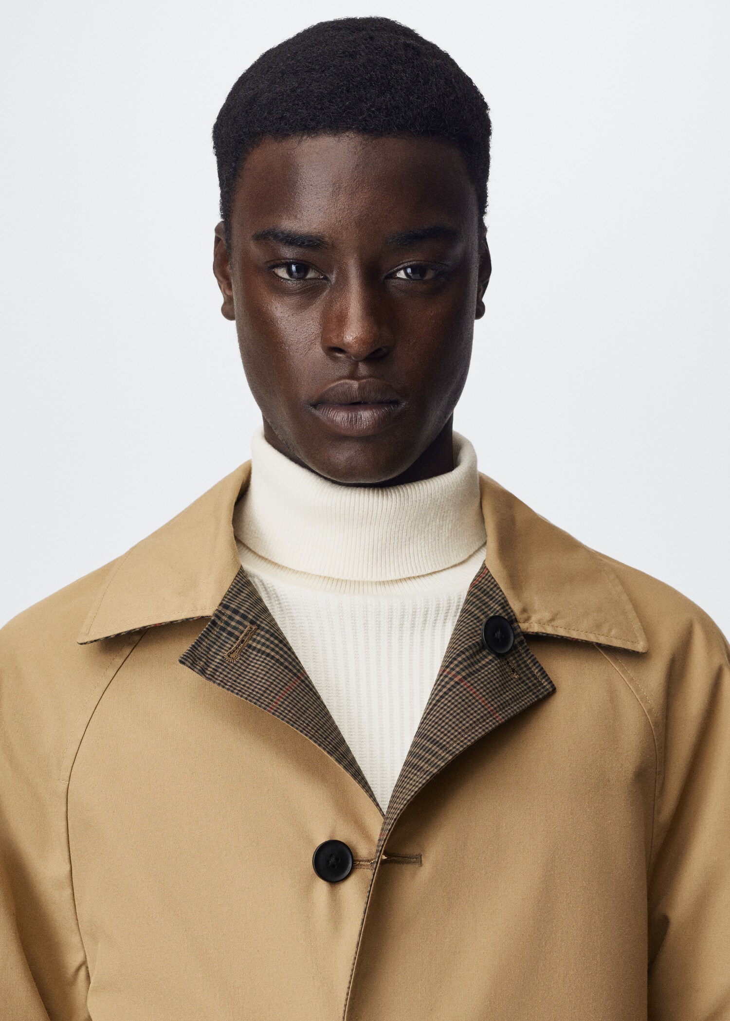 Reversible water-repellent trench coat - Details of the article 1