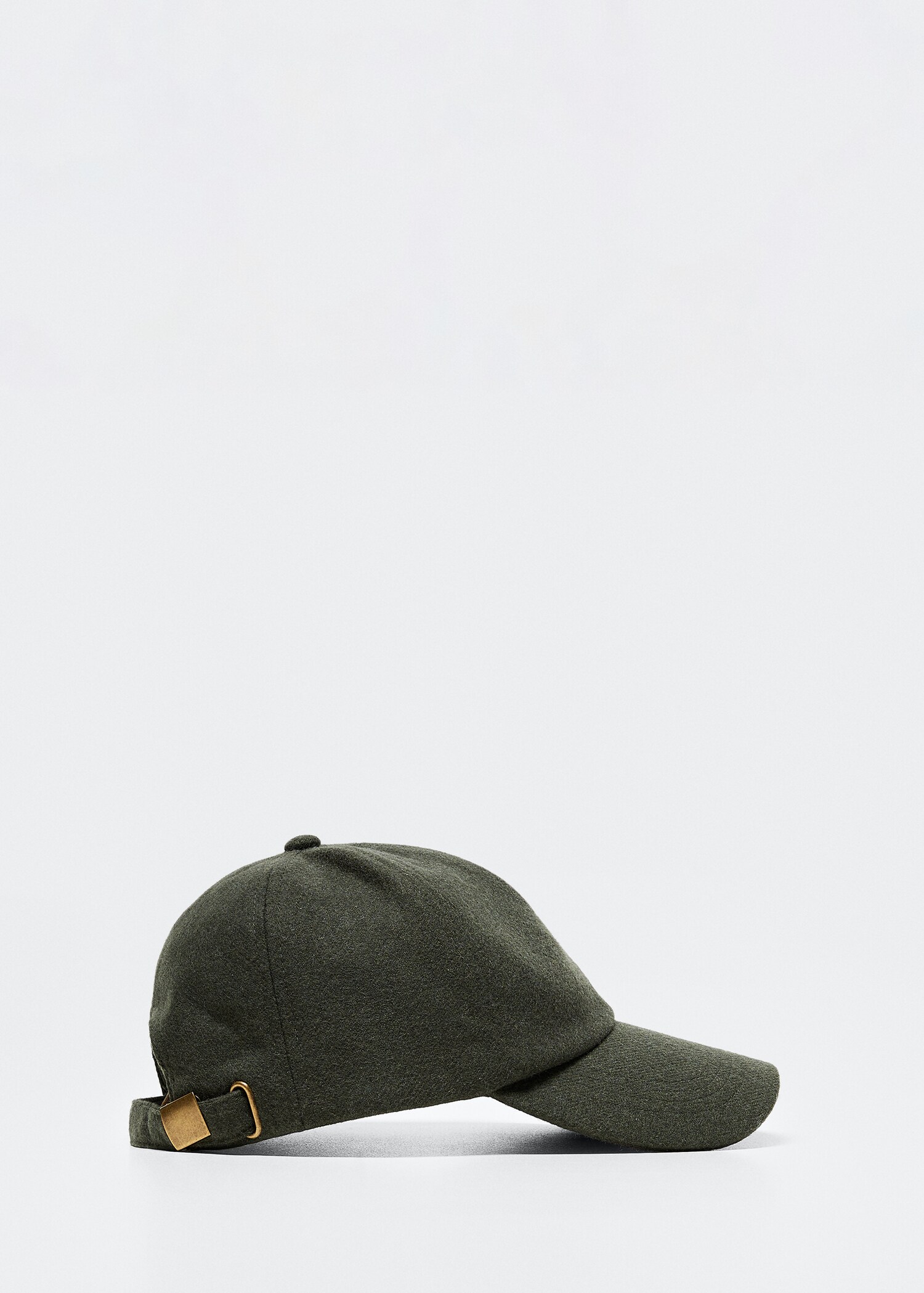 Wool cap with visor - Article without model