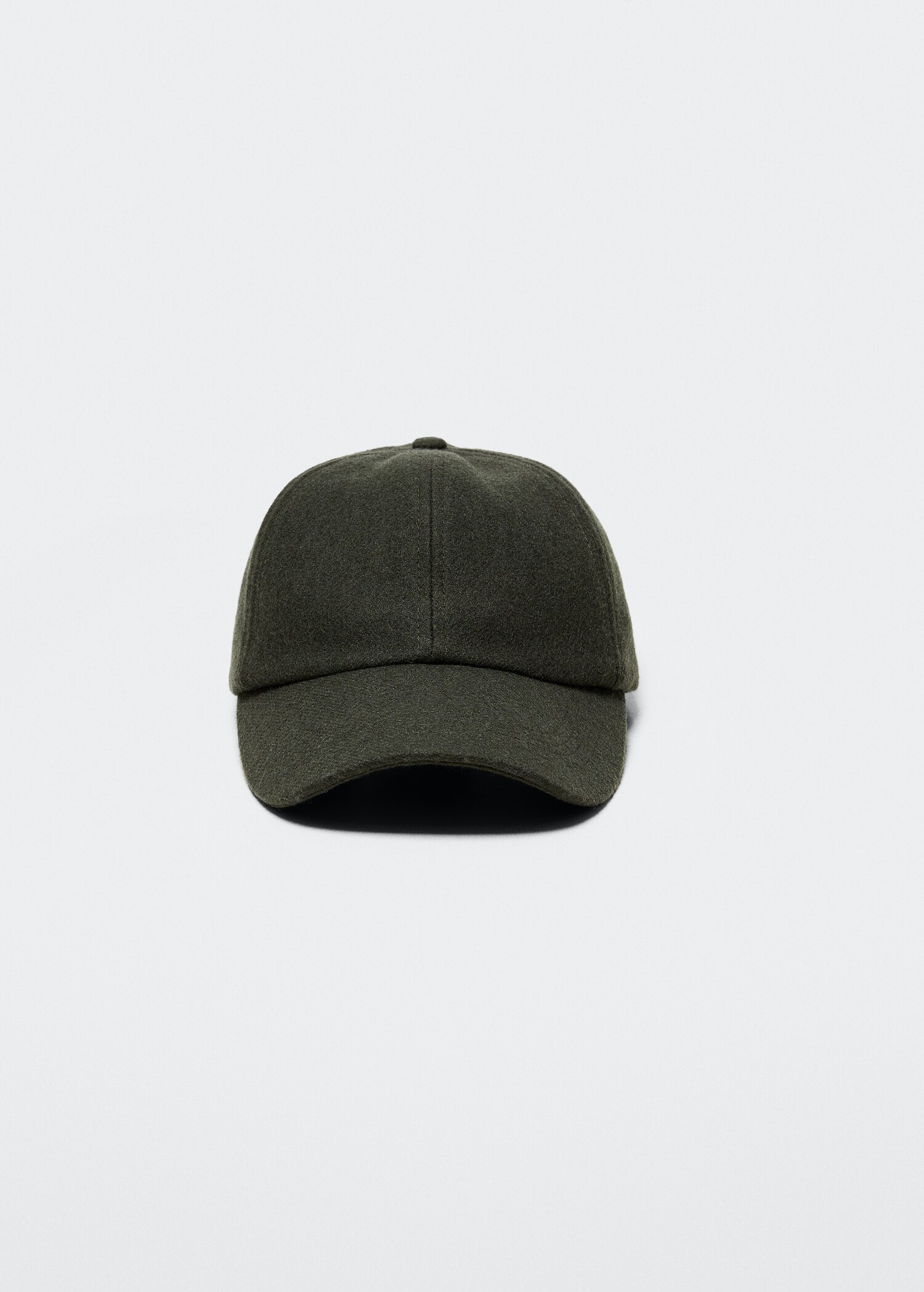 Wool cap with visor - Details of the article 2