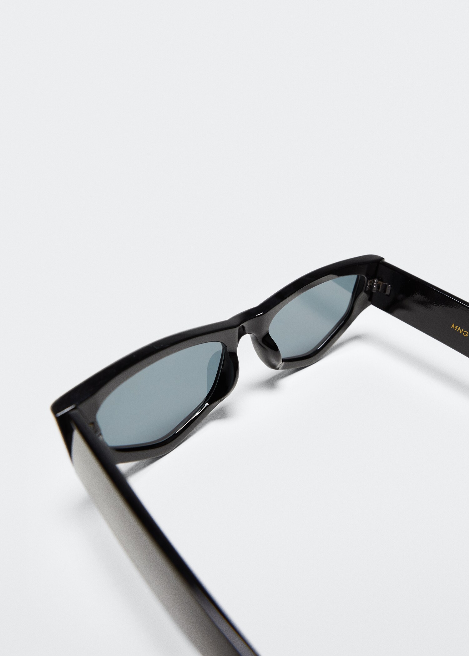 Acetate frame sunglasses - Details of the article 2