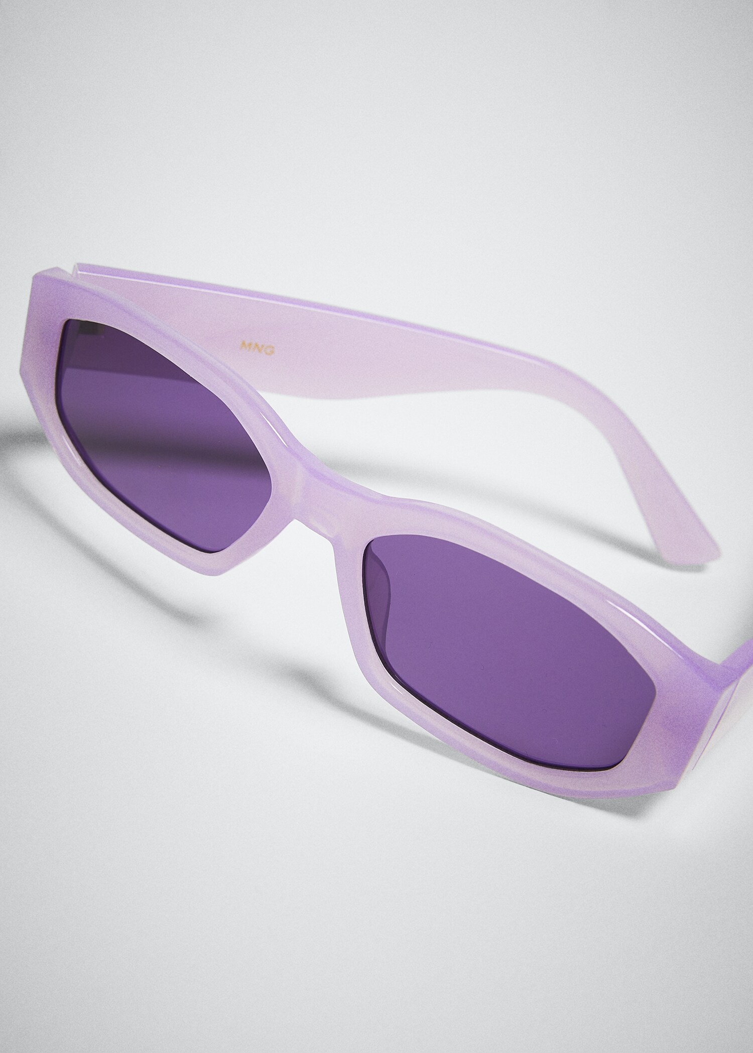 Gafas de sol montura de pasta - Plano medio