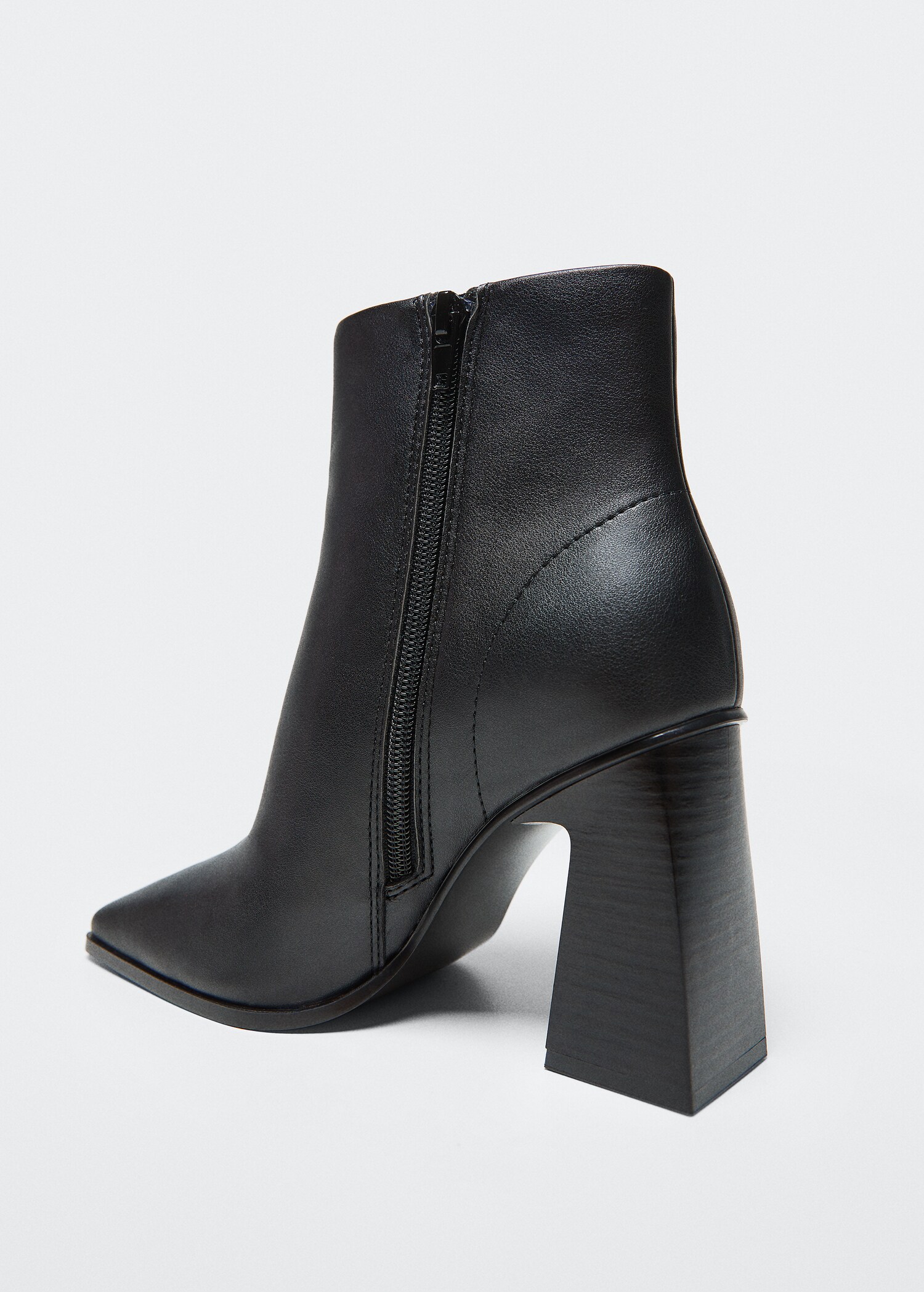 Squared-toe ankle boots - Λεπτομέρεια του προϊόντος 4