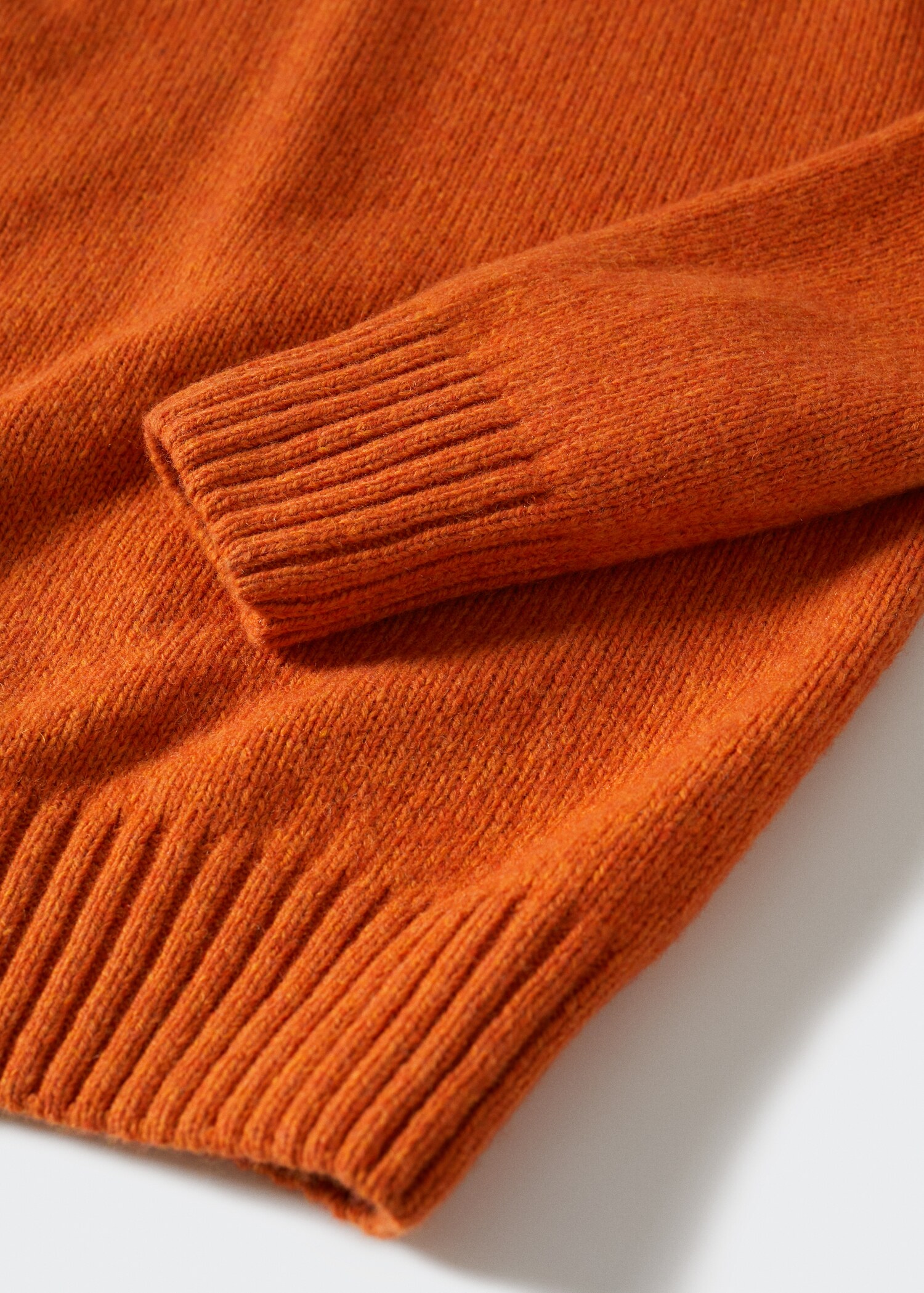 Rounded neck wool sweater - Details of the article 8