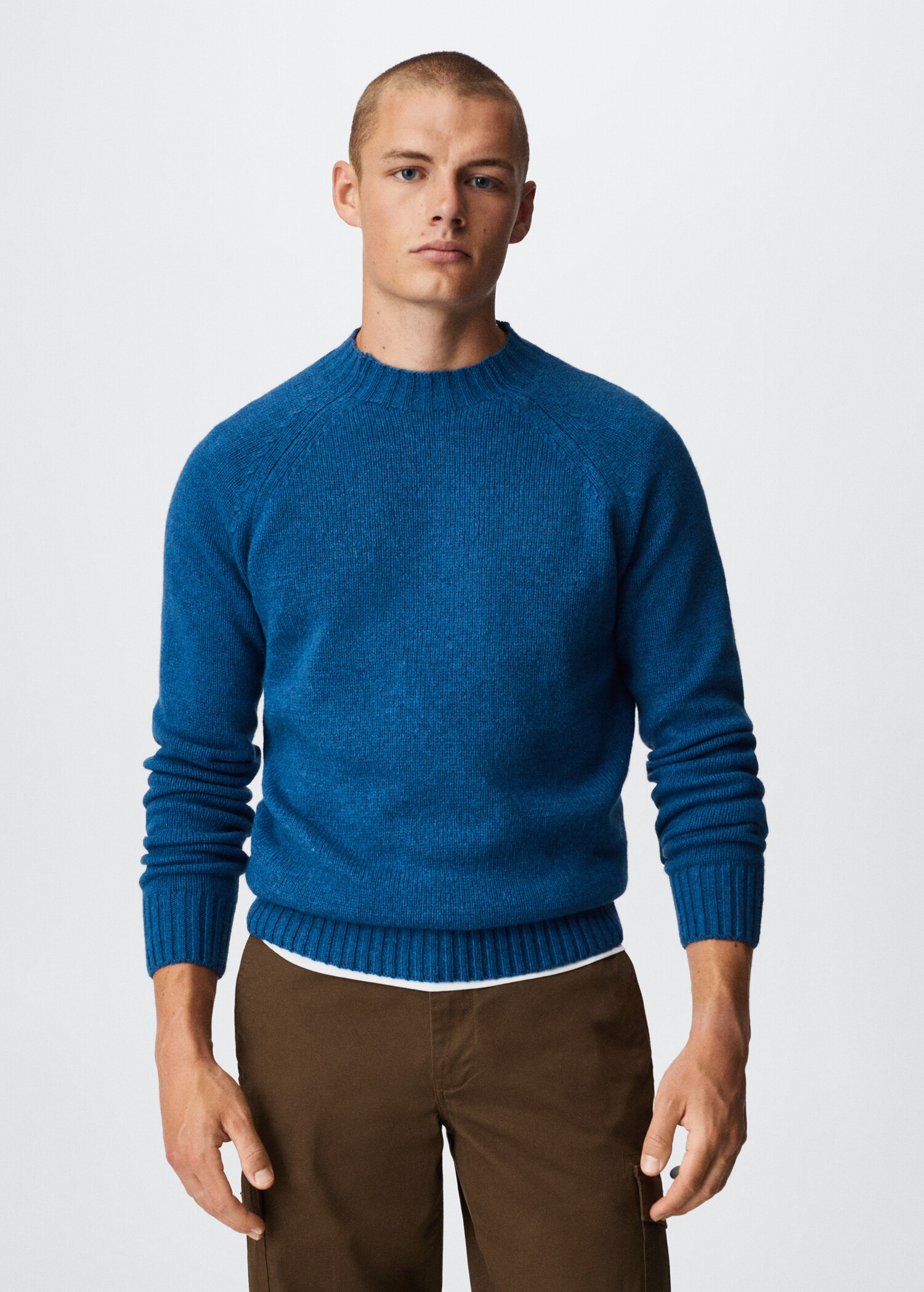 Rounded neck wool sweater - Medium plane