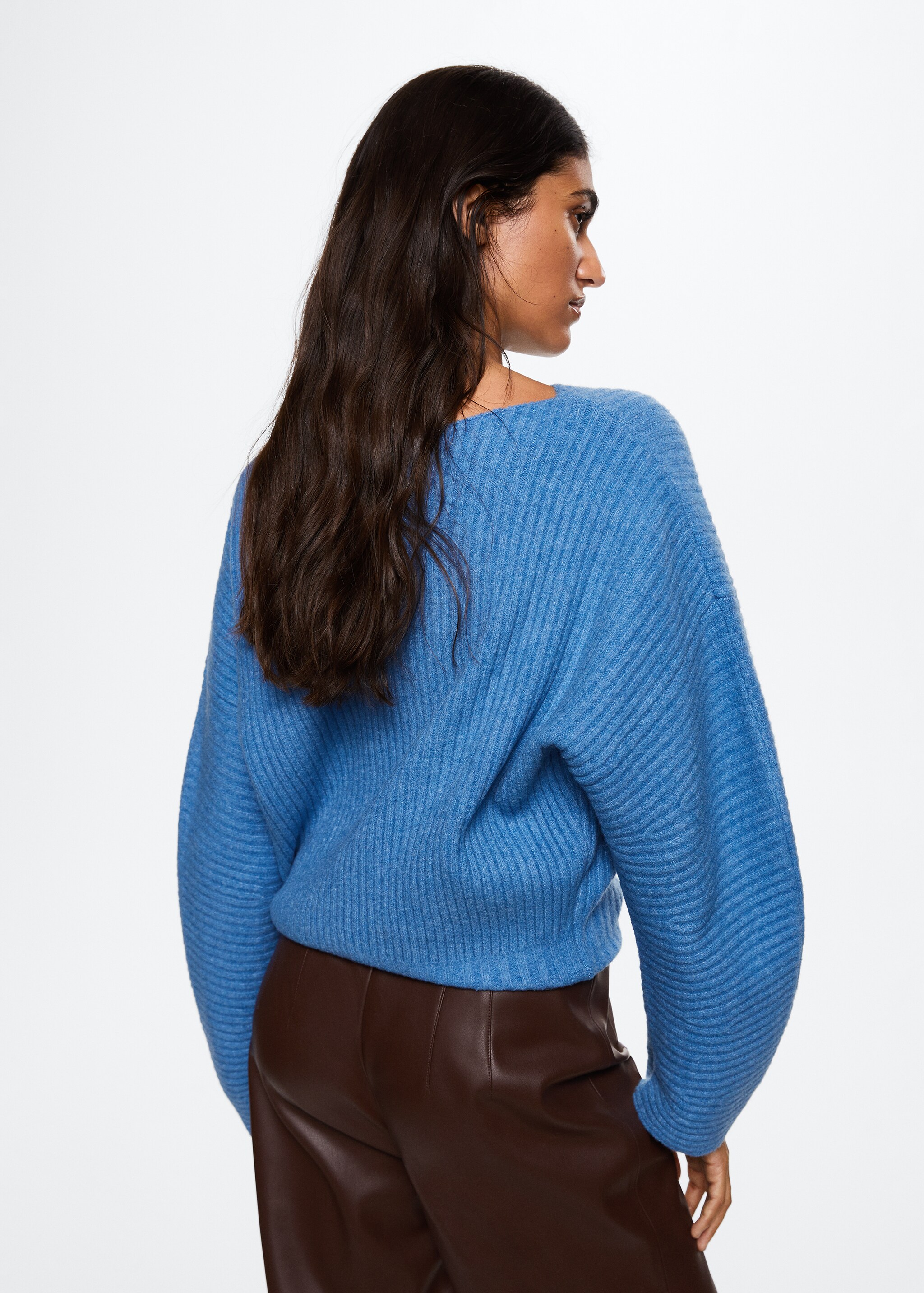 Boat neck ribbed sweater - Reverse of the article