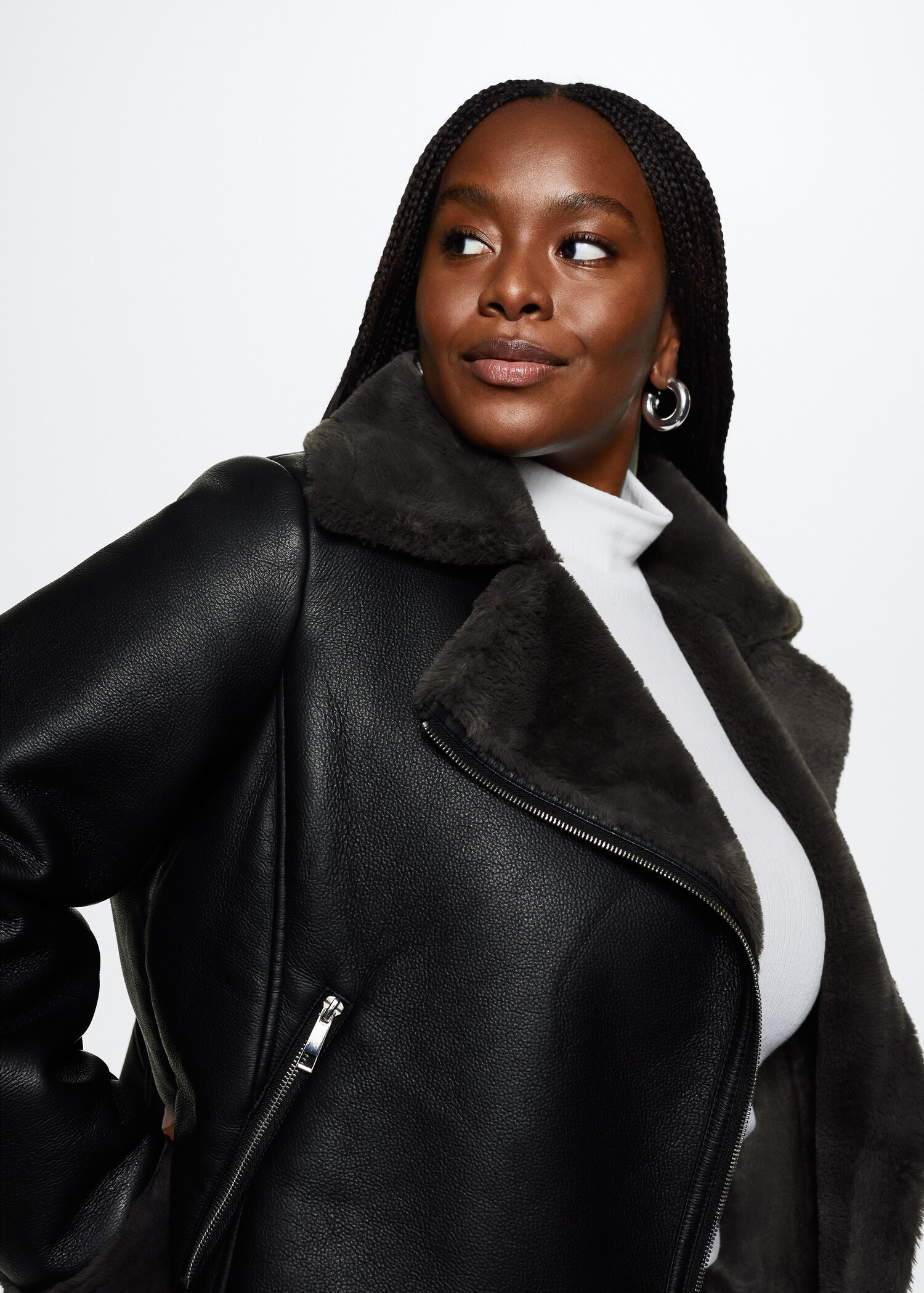 Biker jacket with shearling-effect lining - Details of the article 4