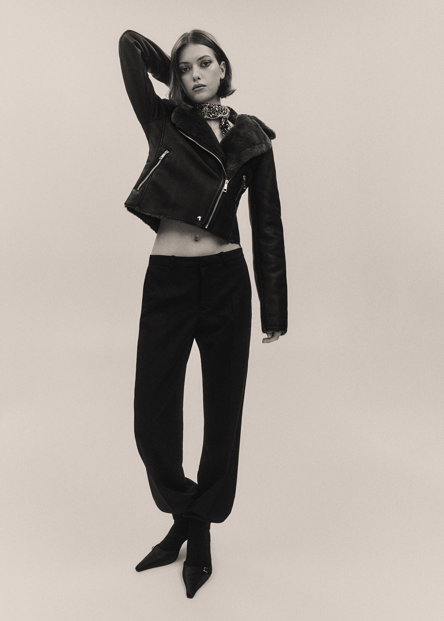 Biker jacket with shearling-effect lining - Details of the article 7