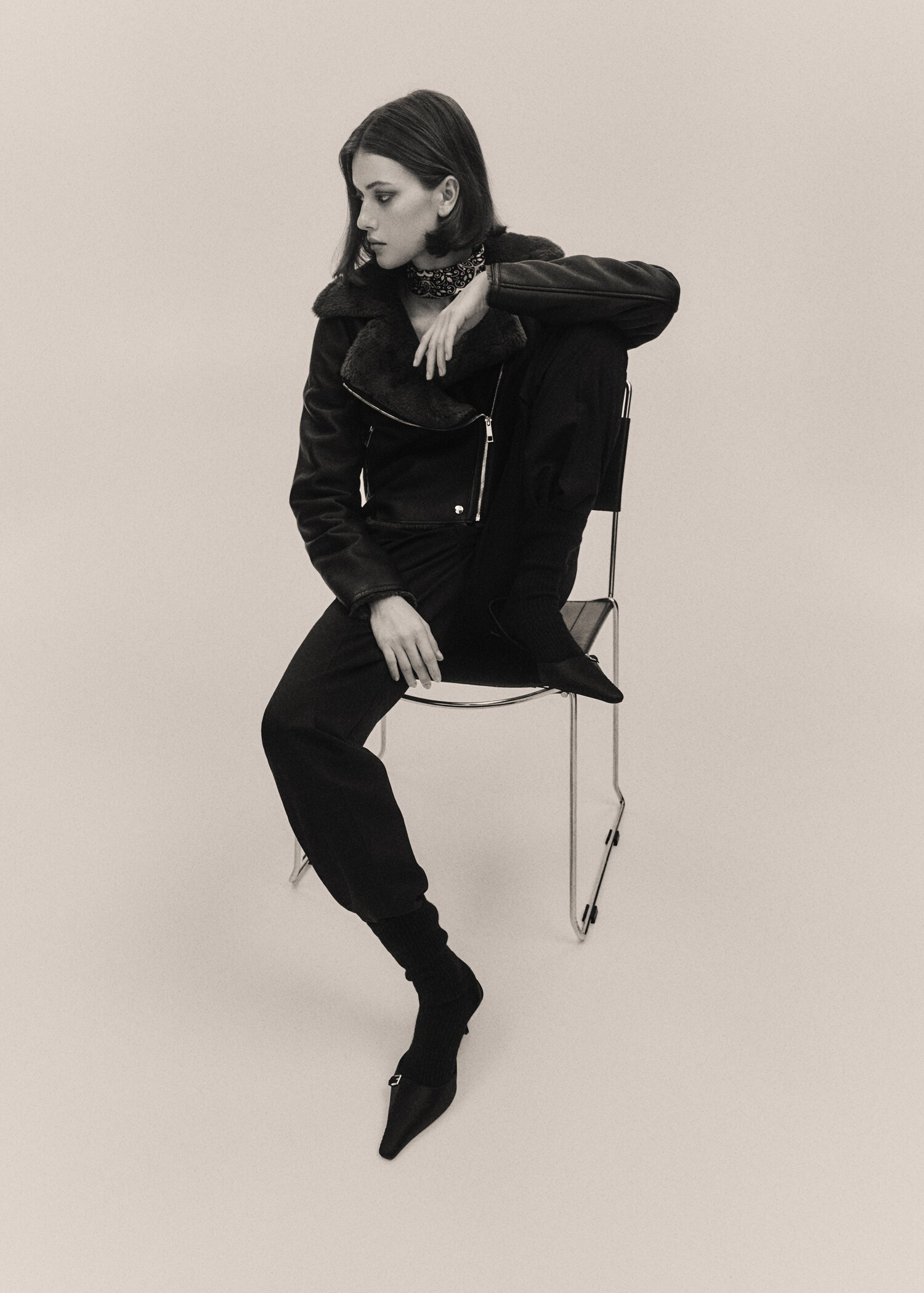 Biker jacket with shearling-effect lining - Details of the article 9