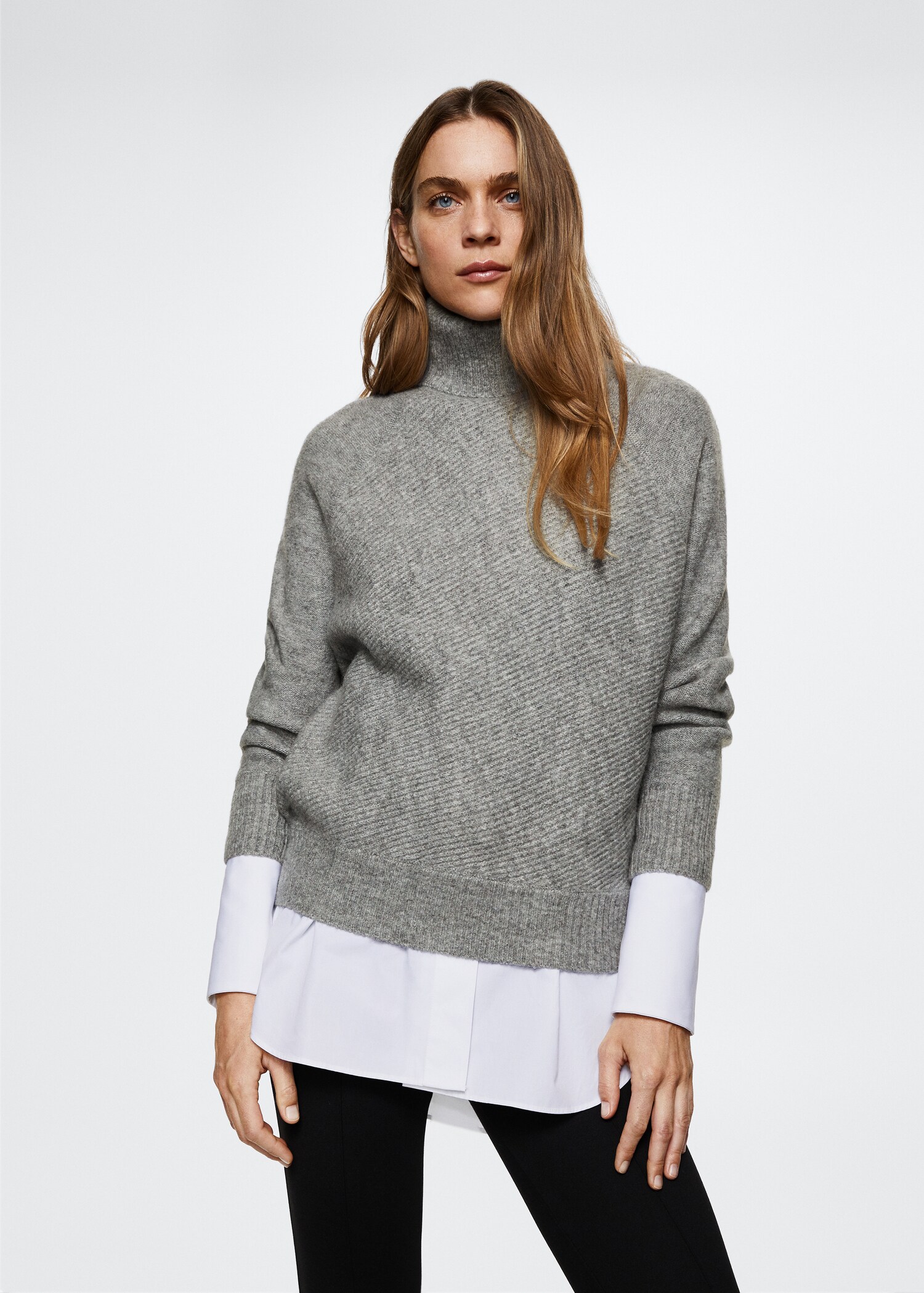 Pull-over à col roulé - Plan moyen