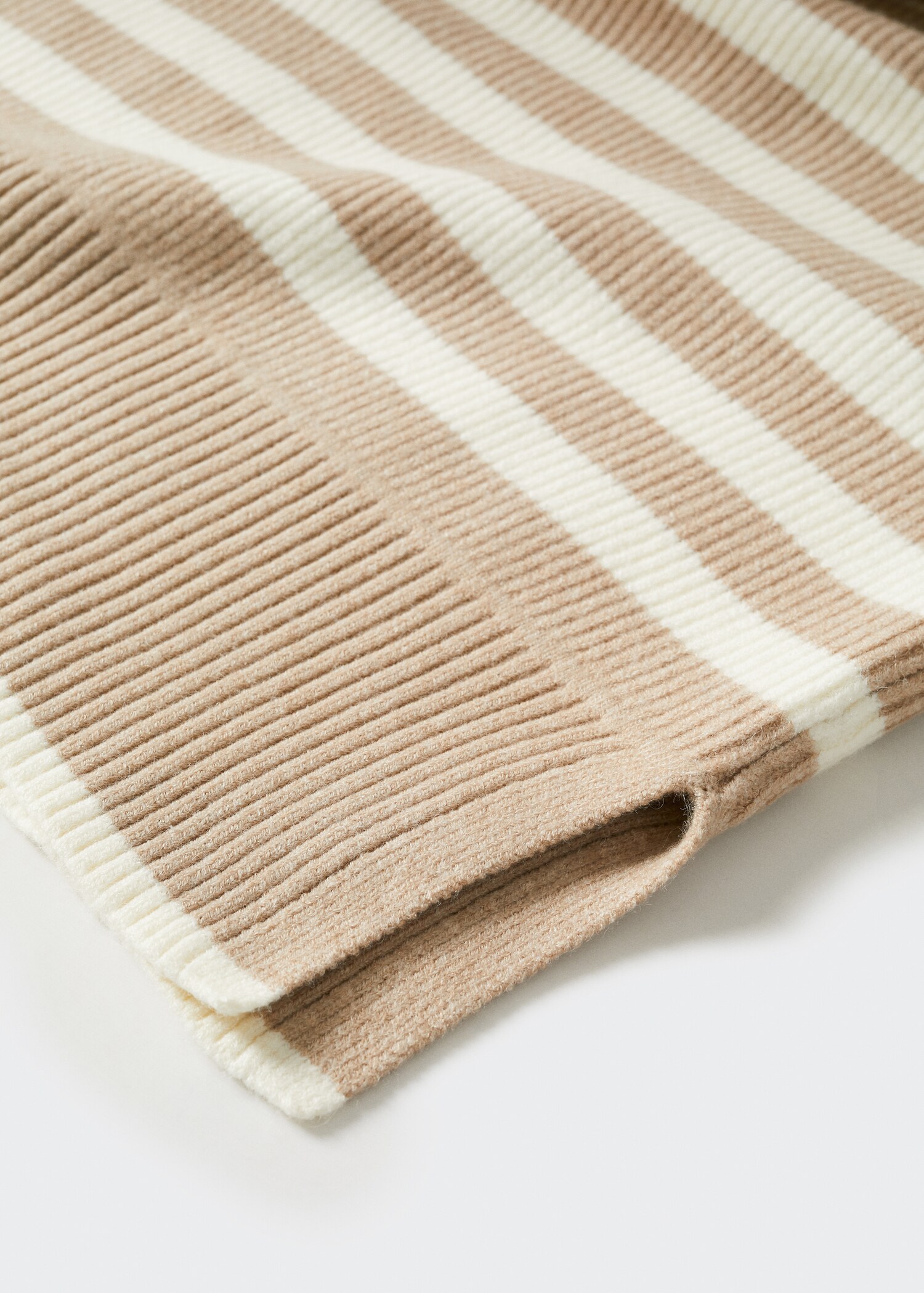 Striped turtleneck sweater - Details of the article 8