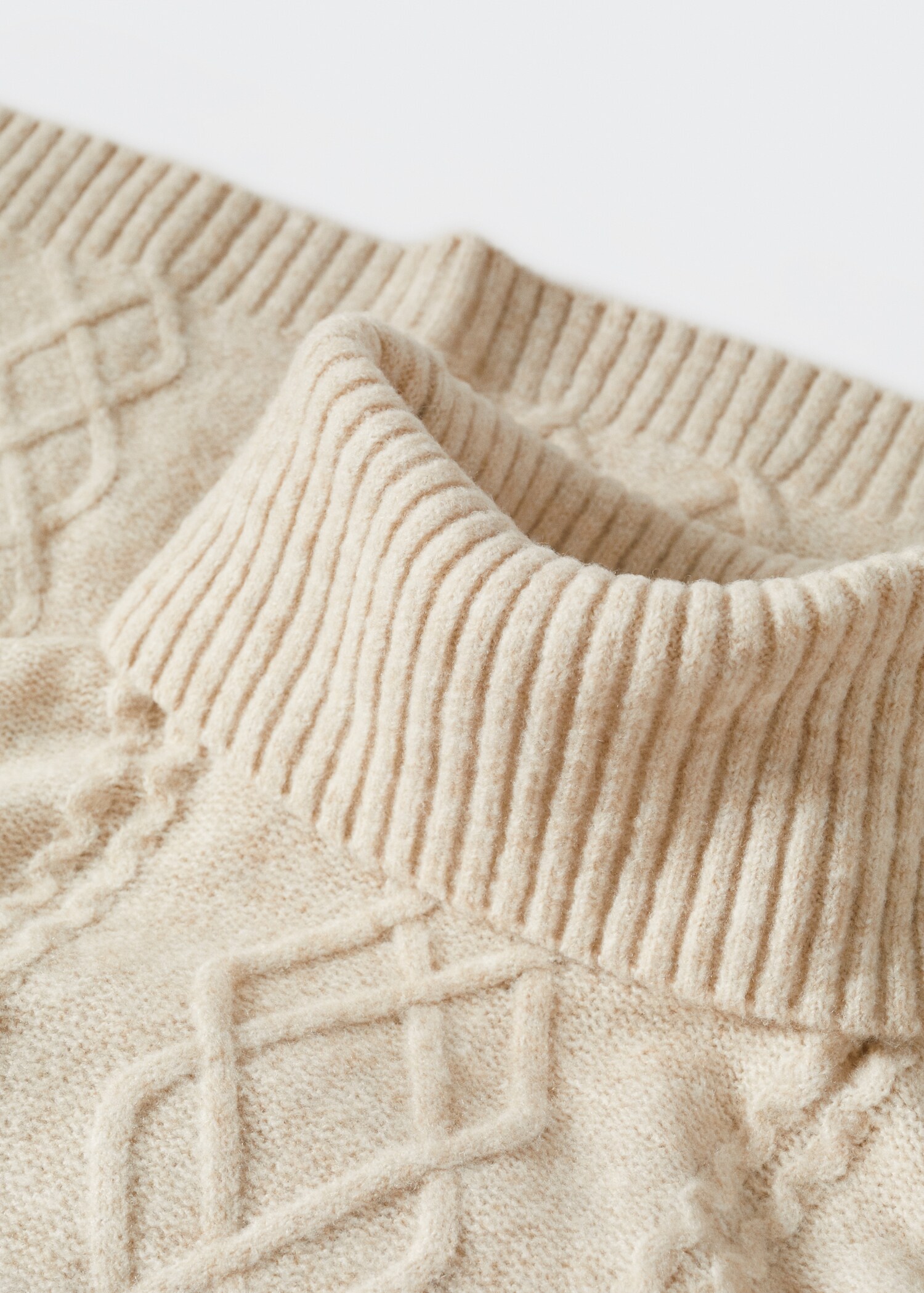 Poncho maille torsadée - Détail de l'article 8
