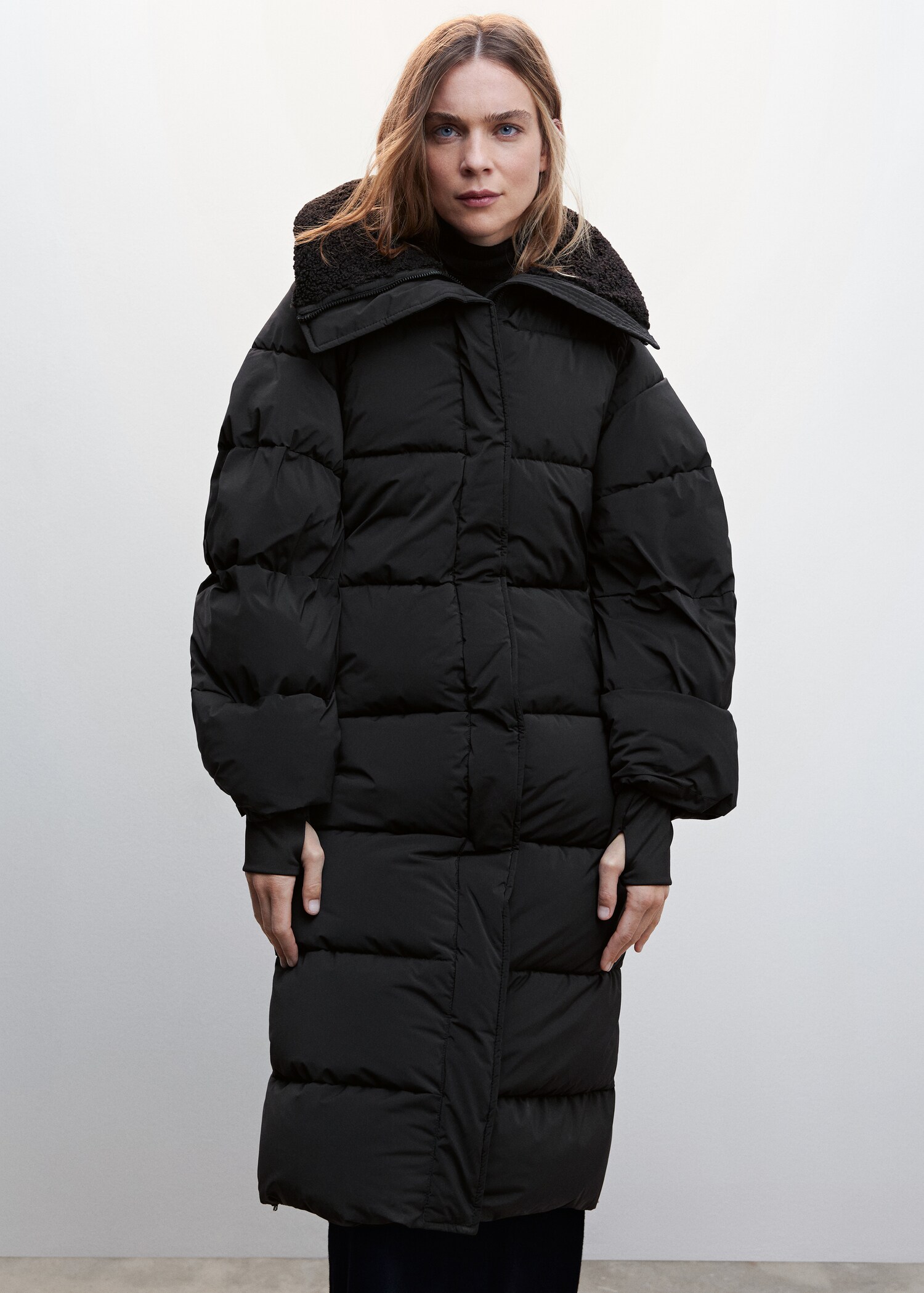 Quilted anorak with sheepskin collar - Medium plane