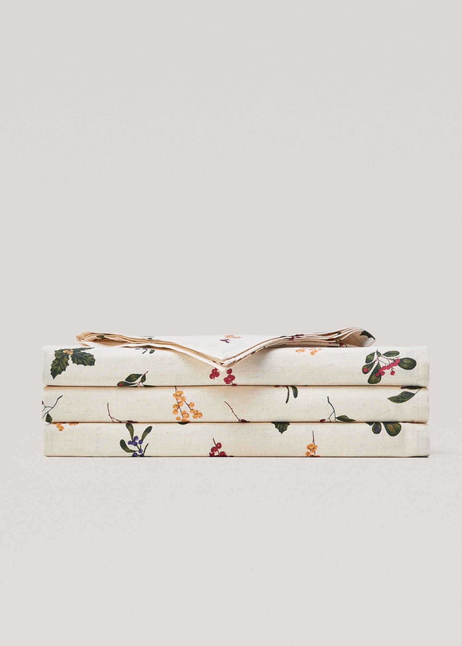 Duk med blomstertrykk 150x250 cm - Artikkel uten modell