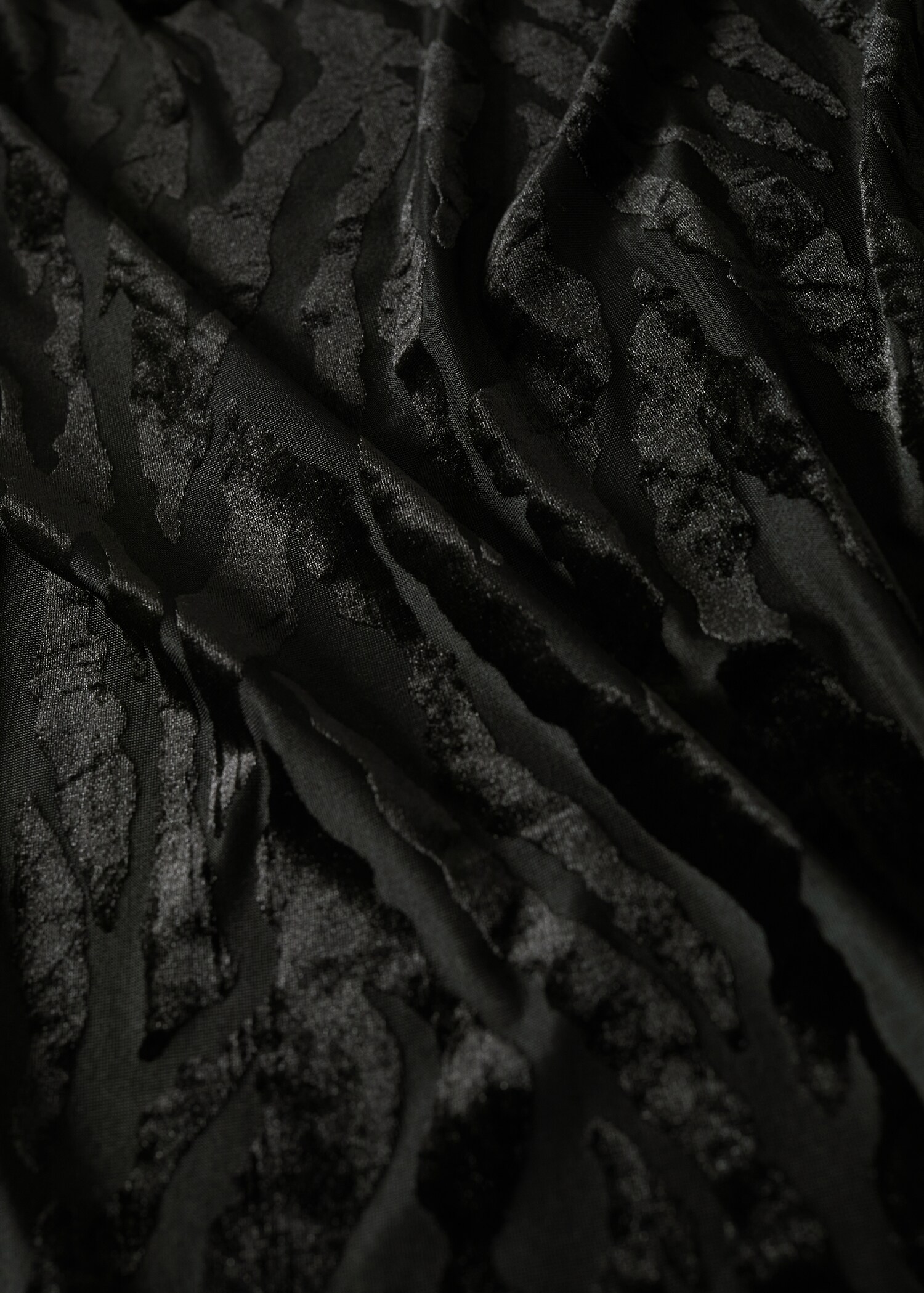 Semi-transparent velvet T-shirt - Details of the article 8