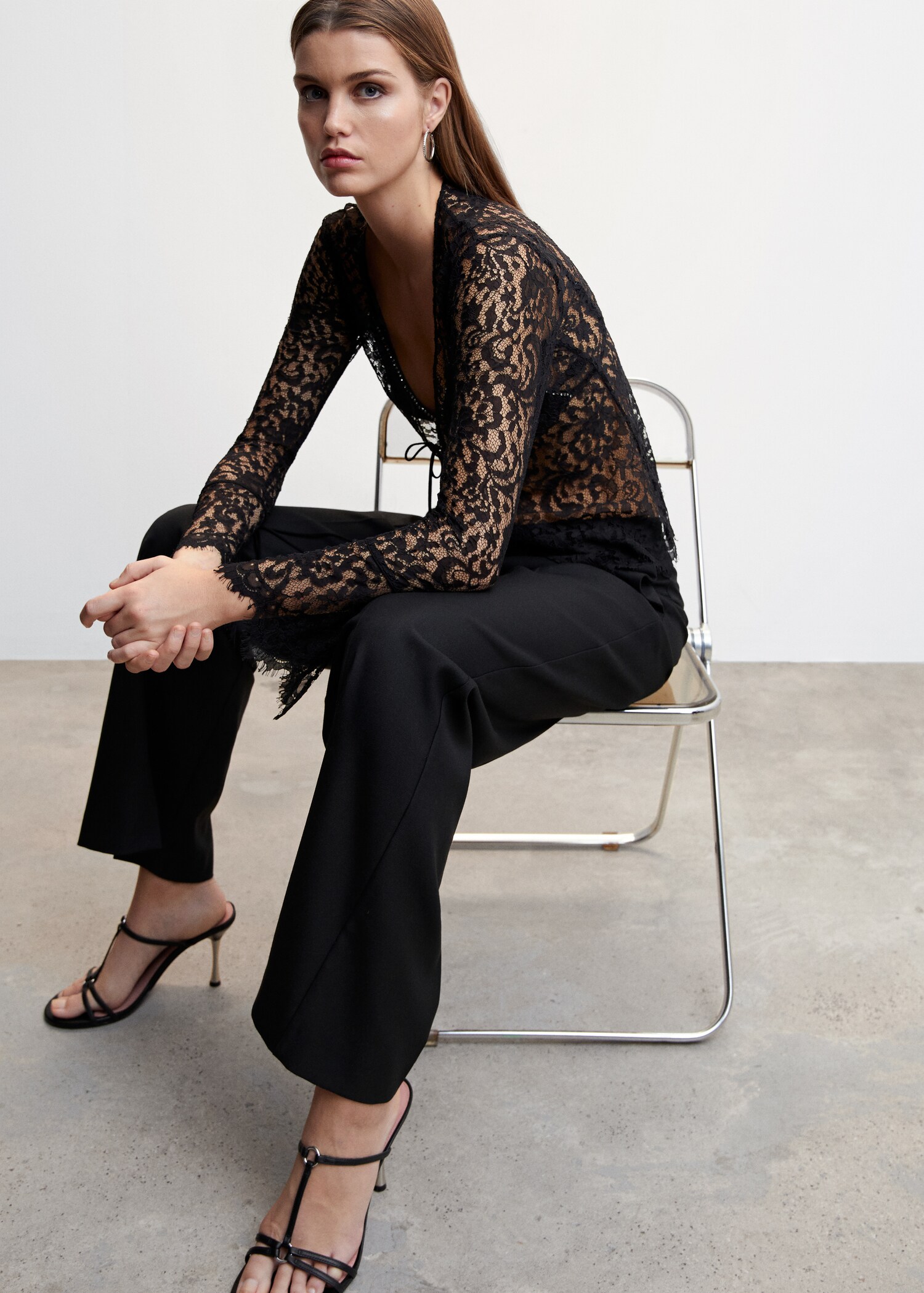 Wide leg fluid trousers - Details of the article 2