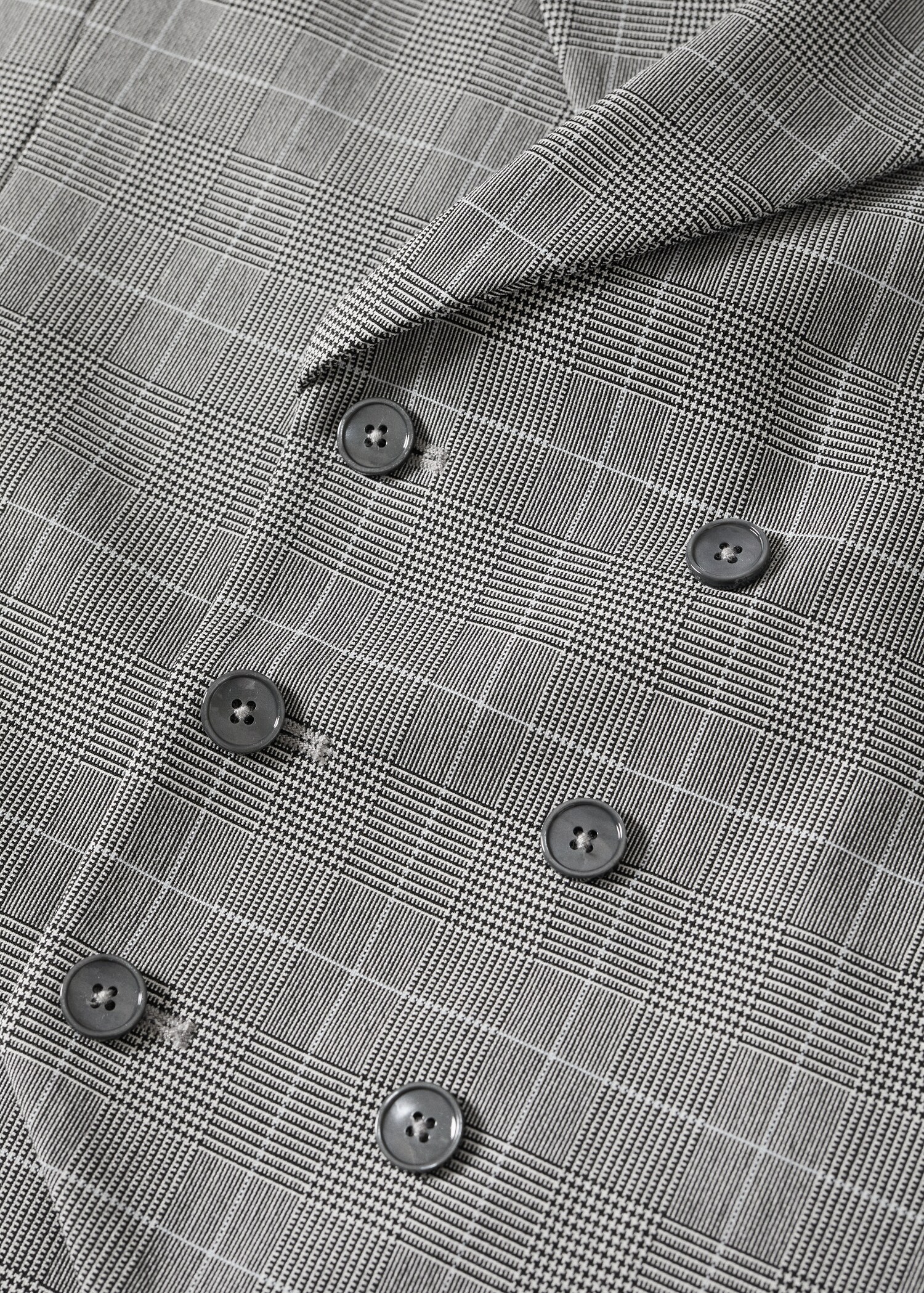 Suit waistcoat with lapels - Details of the article 8