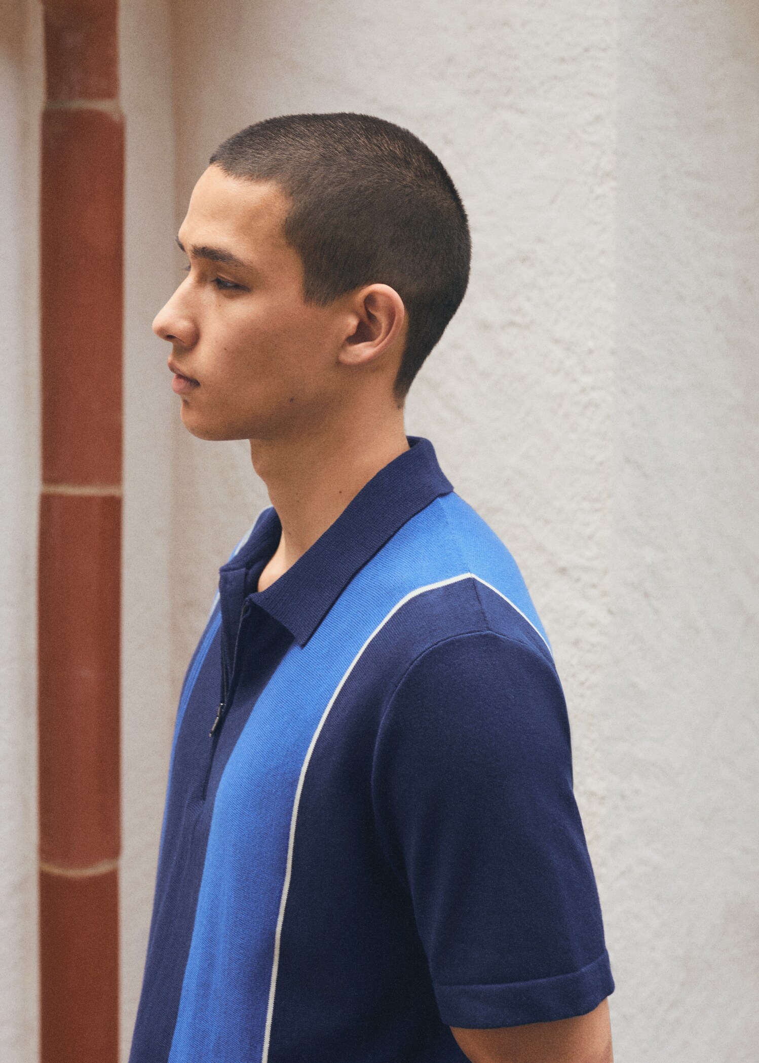 Knitted polo shirt with zip - Details of the article 5